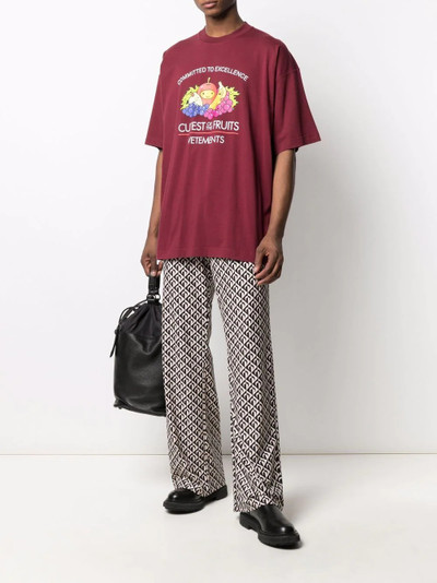 VETEMENTS fruit-print oversized T-shirt outlook