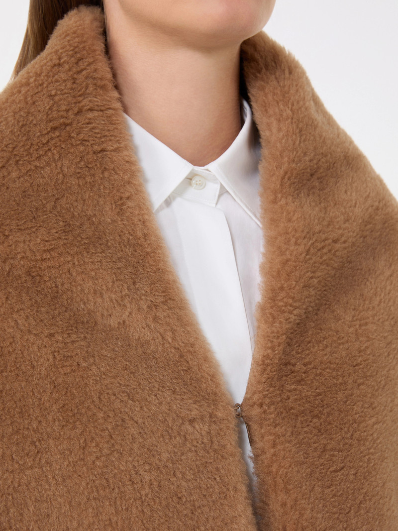 SESAMO Teddy fabric stole - CAMEL 4