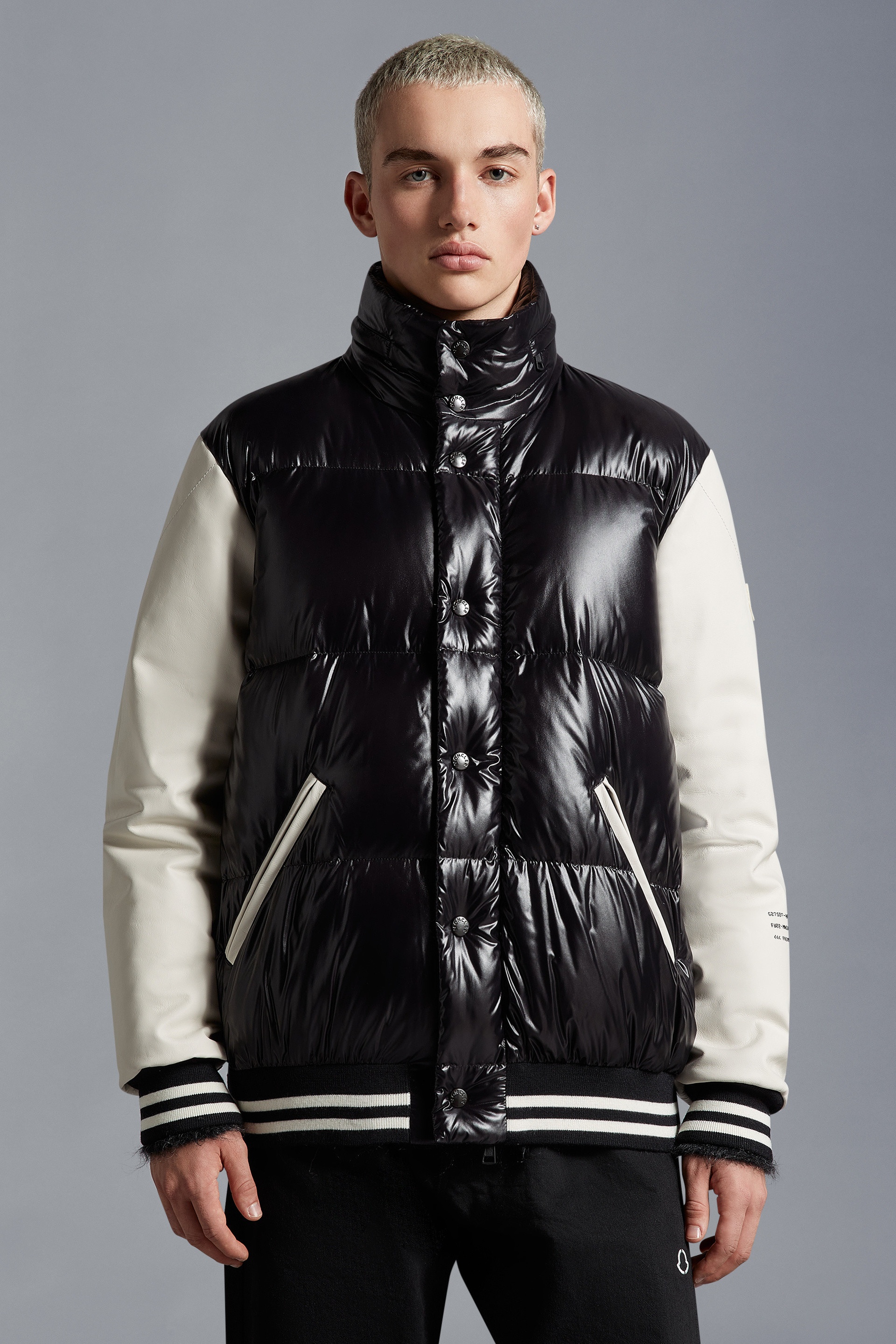 Moncler Quinlan Short Down Jacket | REVERSIBLE