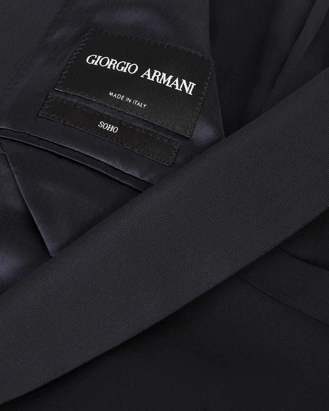 Soho Line single-breasted tuxedo in wool crêpe - 2