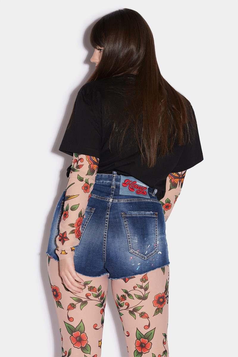 DSQUARED2 HONEY SHORTS outlook
