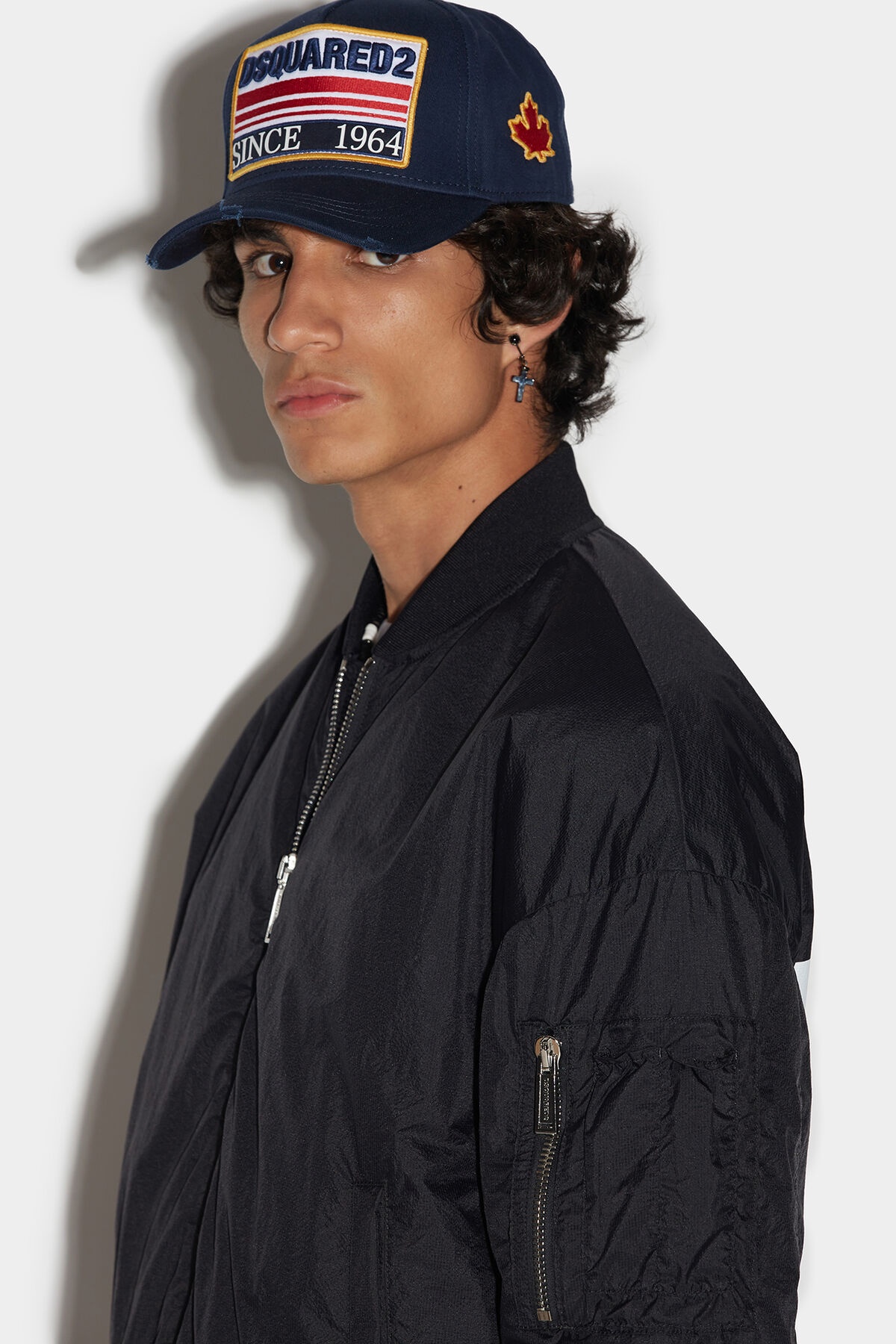 D2 ONTHEWAVE DROPPED SHOULDER BOMBER - 4