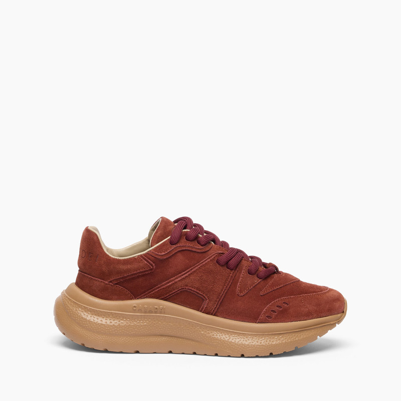 Mia Sneakers 1
