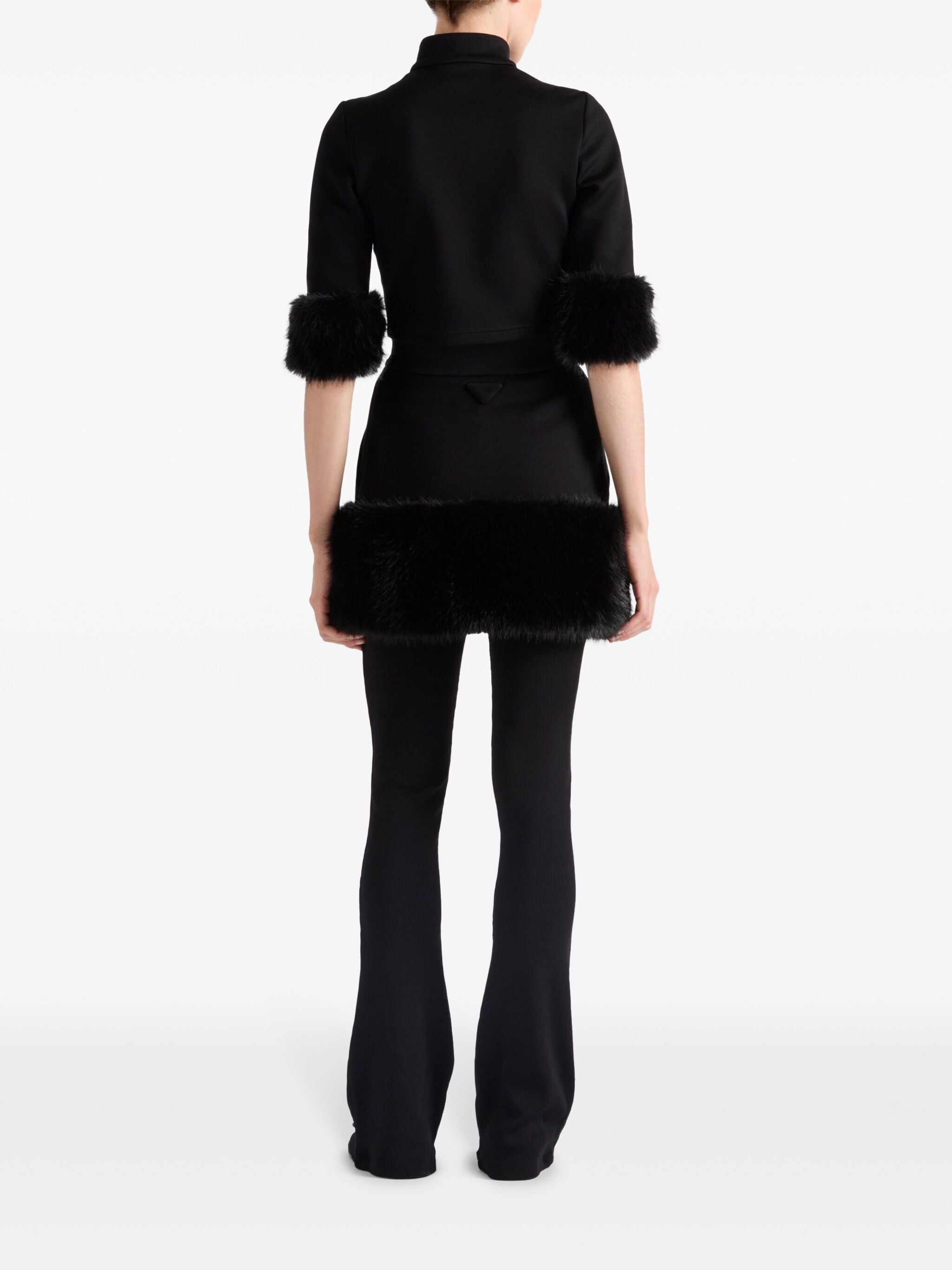 Cropped Sweatshirt - 6