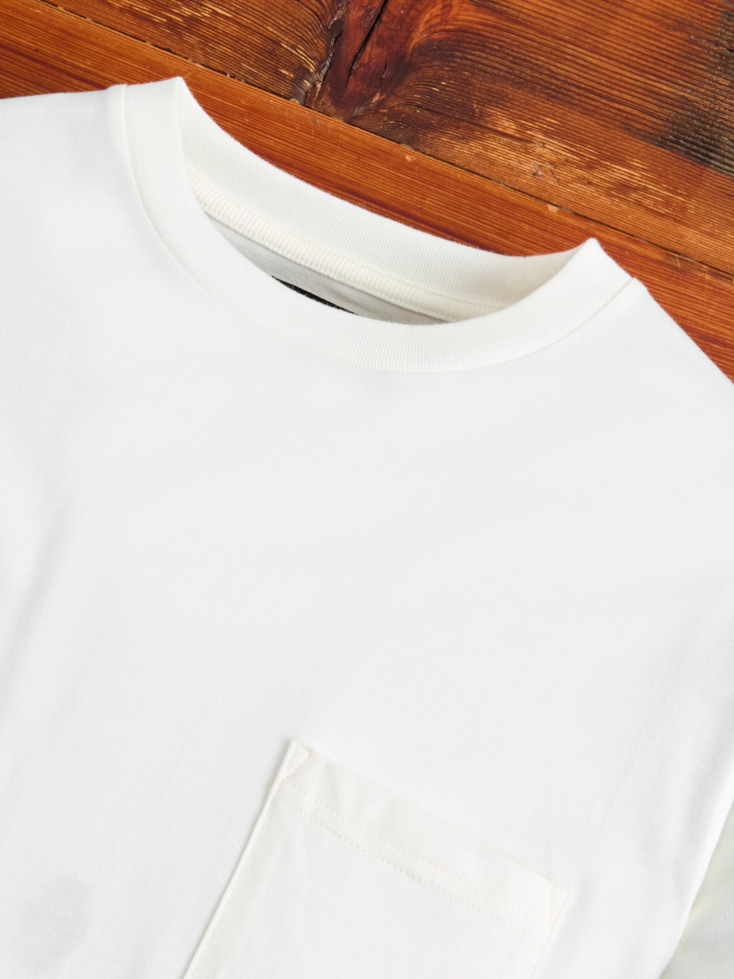 40/2 Long Sleeve Pocket T-Shirt in White - 4