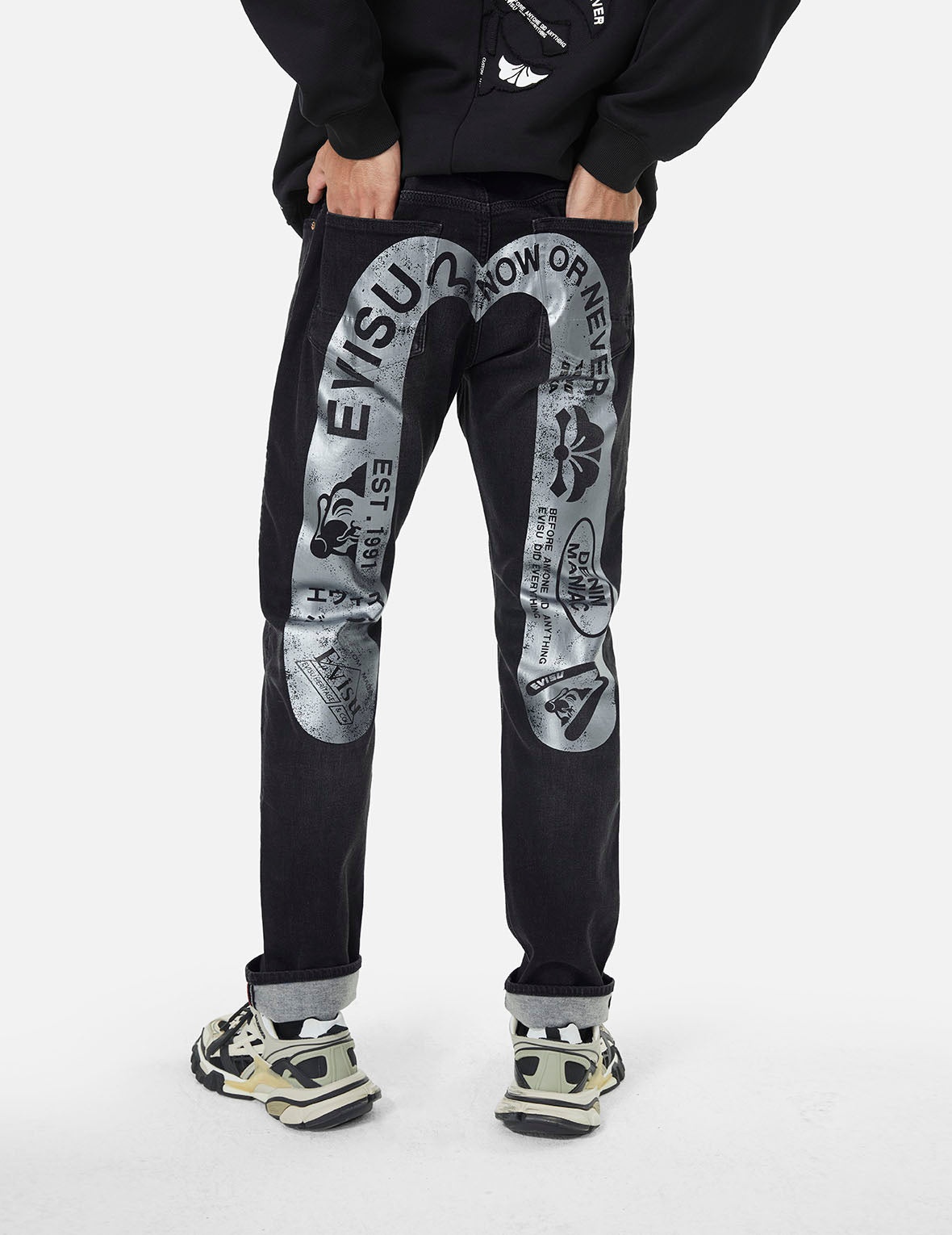 Graffiti-Style Daicock Print Slim Fit Jeans #2010 - 5