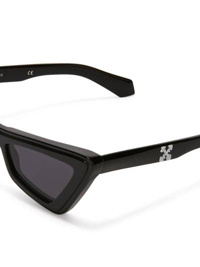 Off-White Artemisia cat-eye frame sunglasses outlook