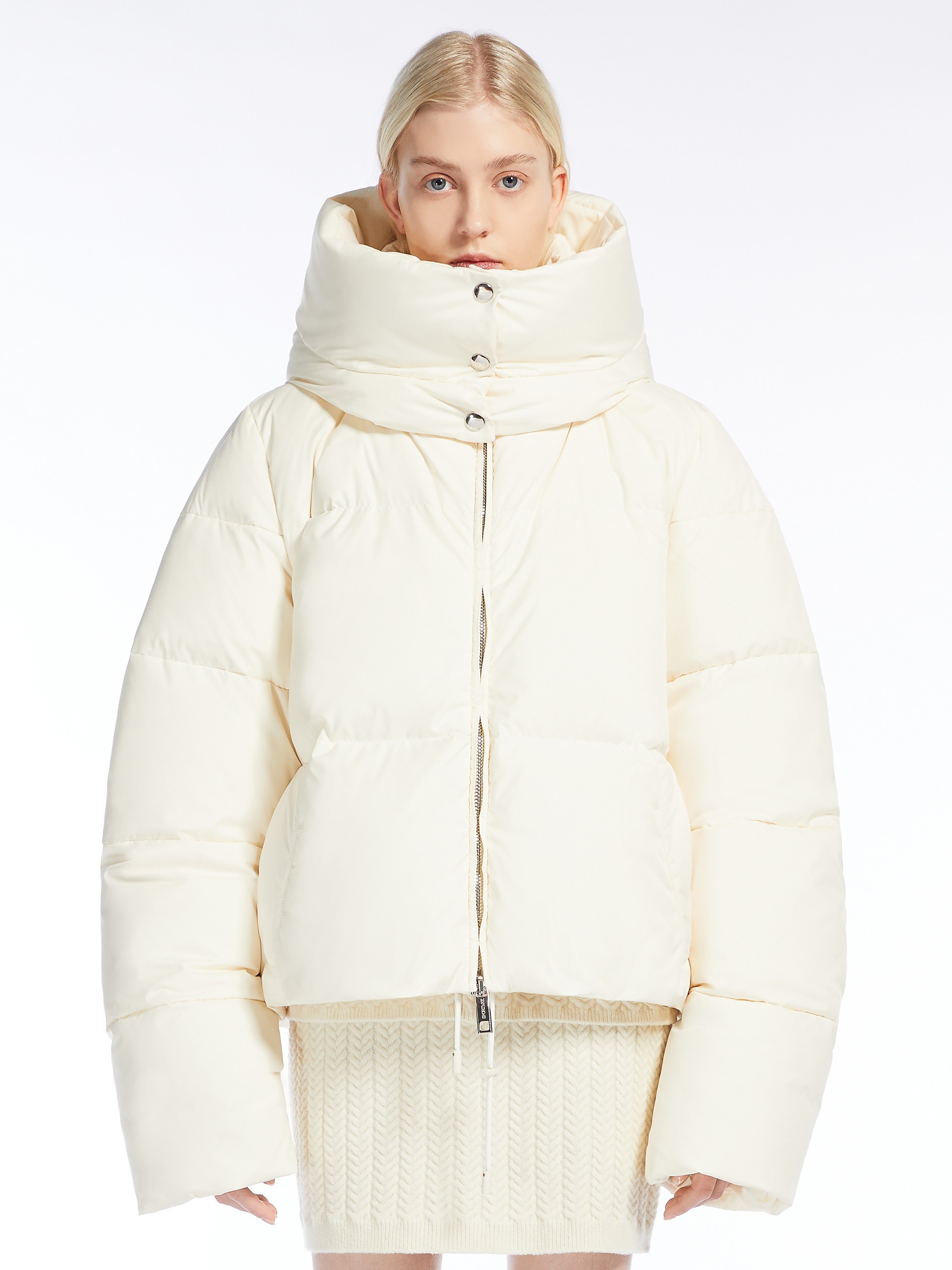 BEIRA Oversized waterproof fabric down jacket - 3