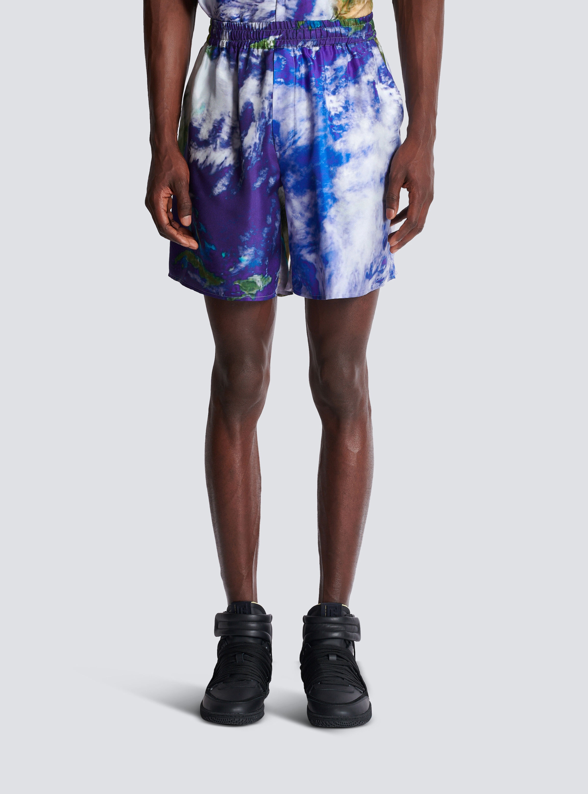 Silk shorts with Earth print - 5
