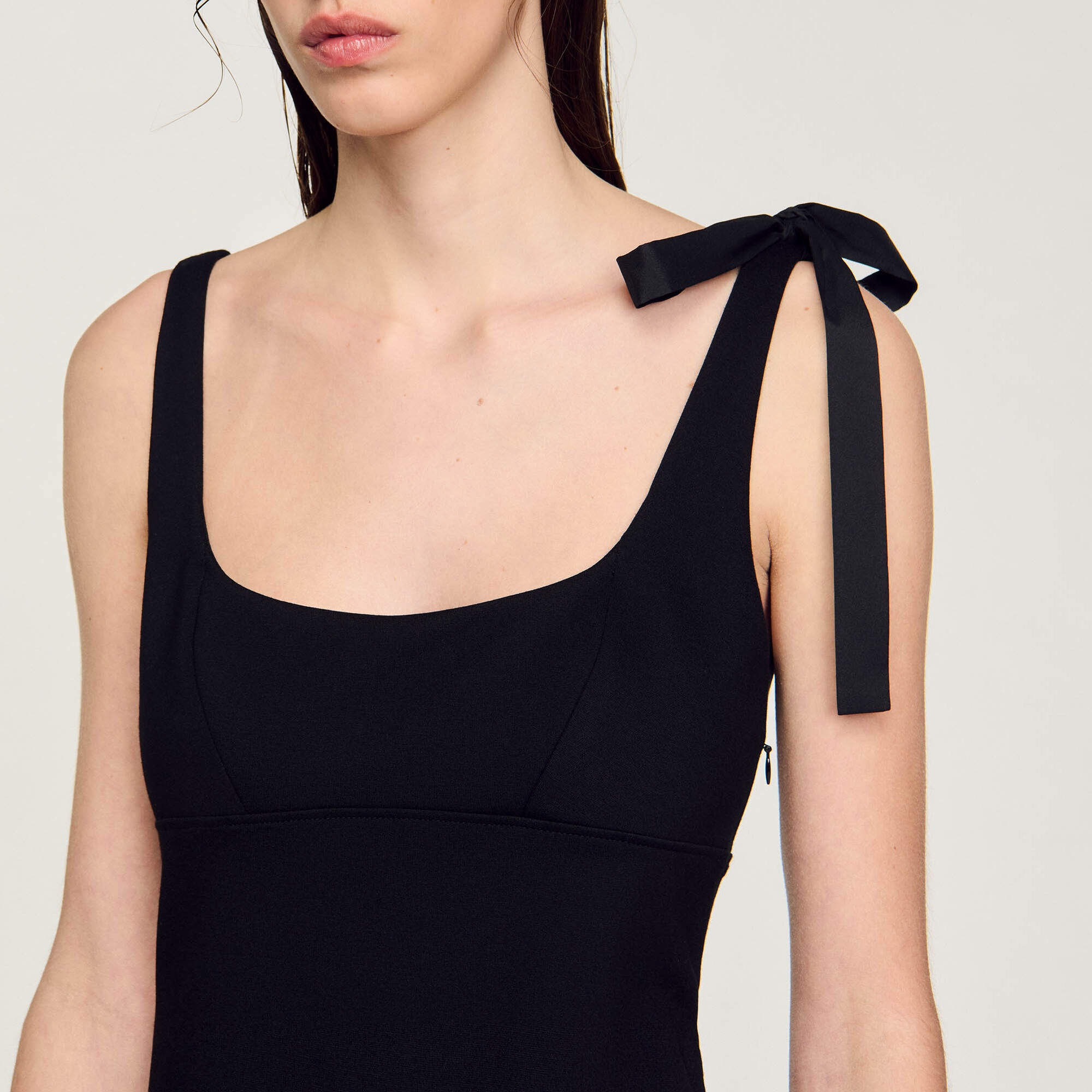 DUAL-MATERIAL SHORT DRESS - 4