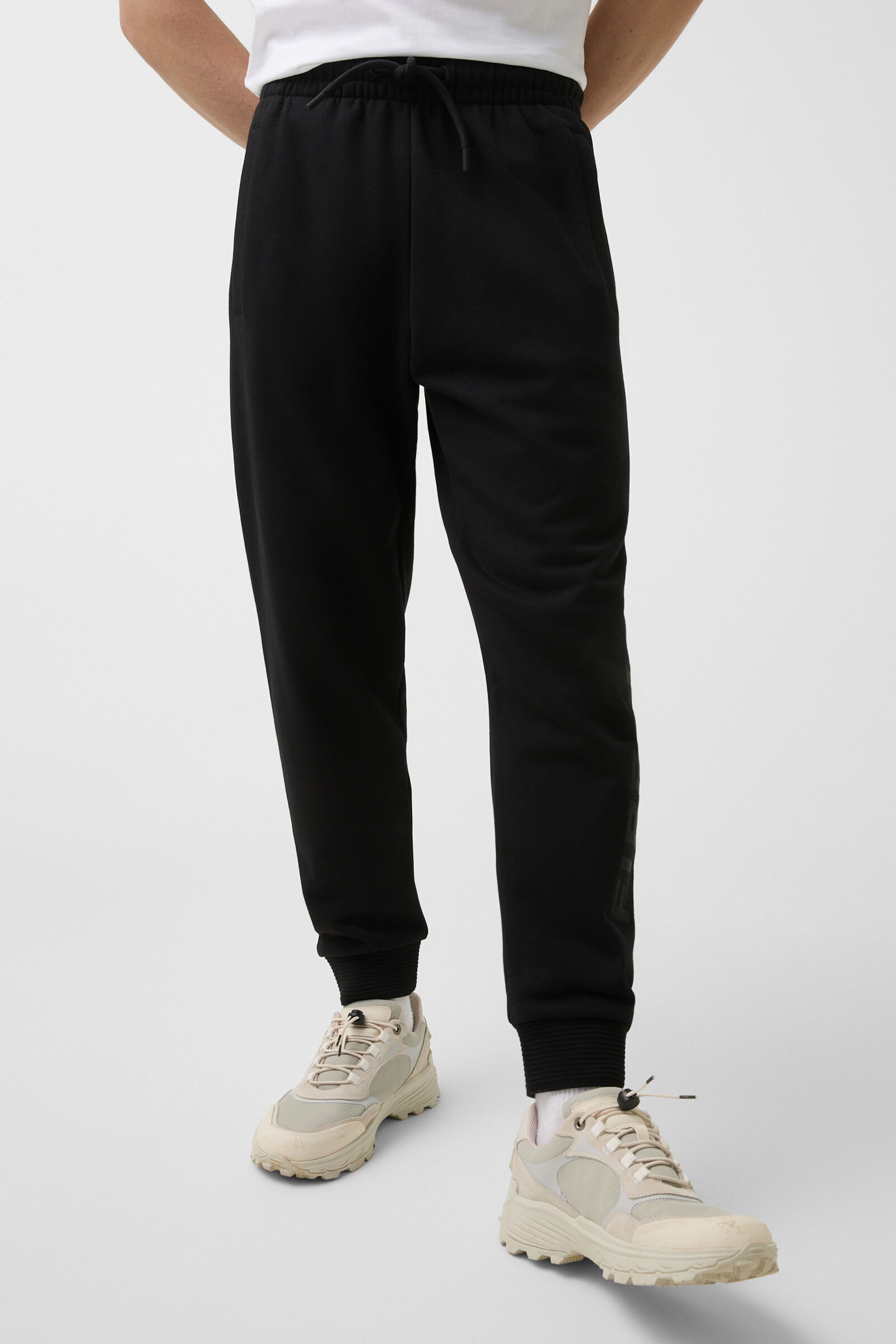 Fadi sweatpants in Black - 2