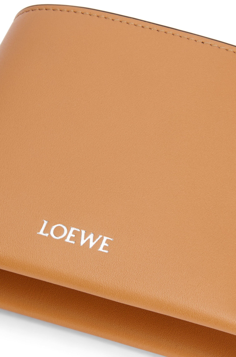 Bifold wallet in shiny nappa calfskin 5