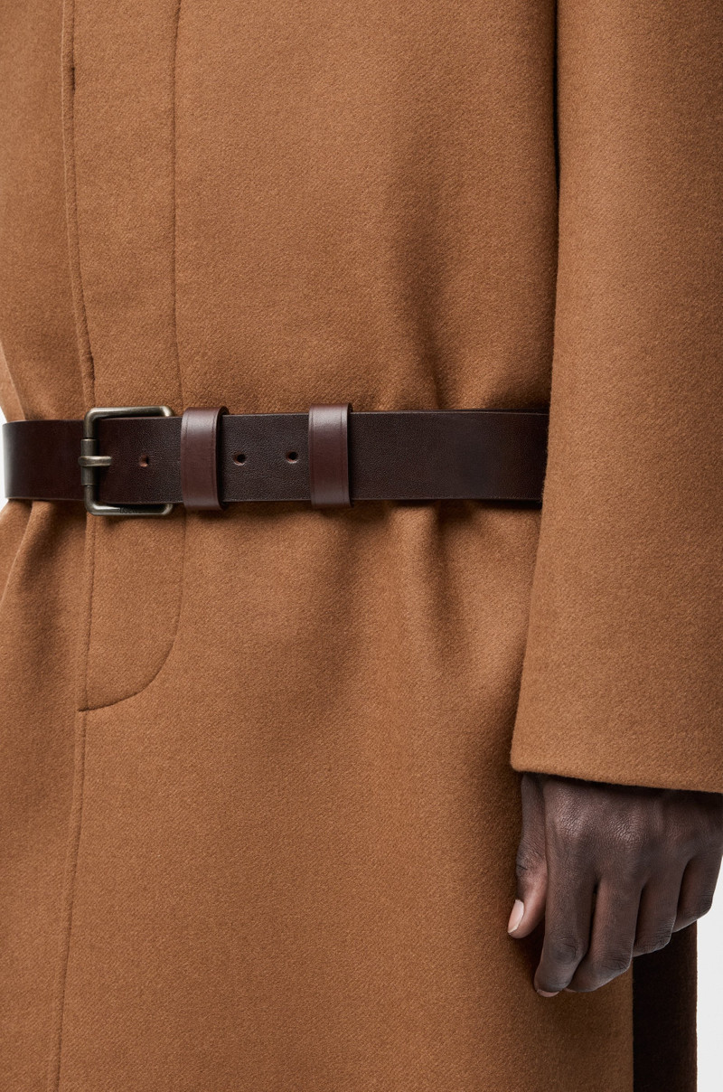 Belted coat in wool 5