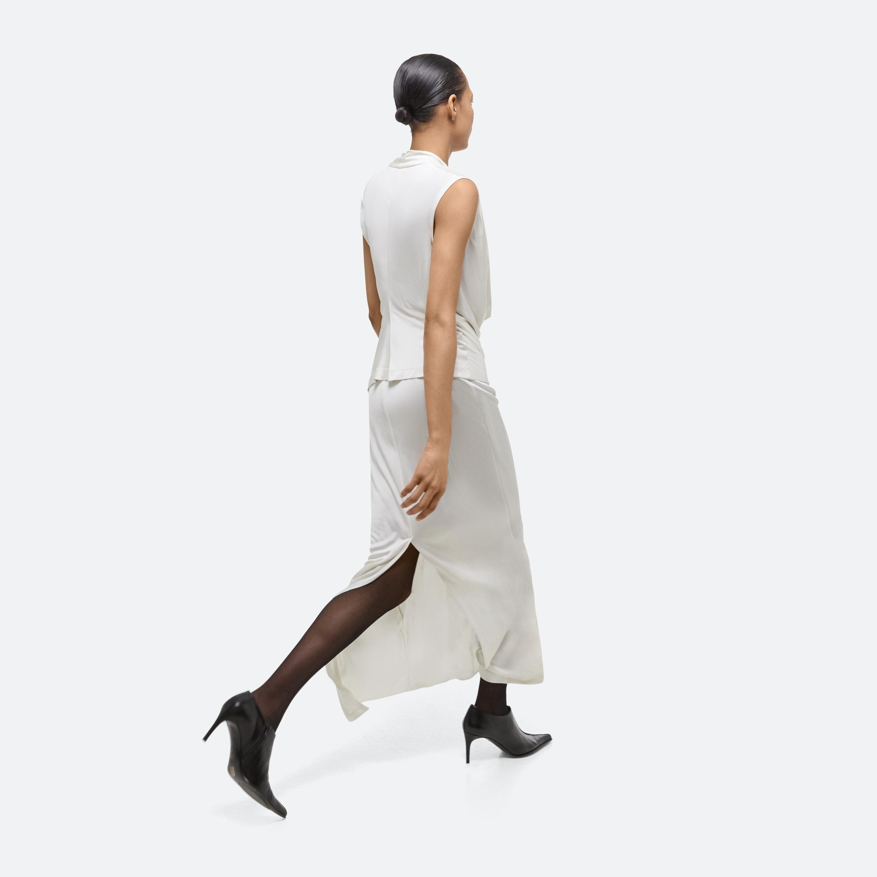 SLEEVELESS COWL TOP - 7