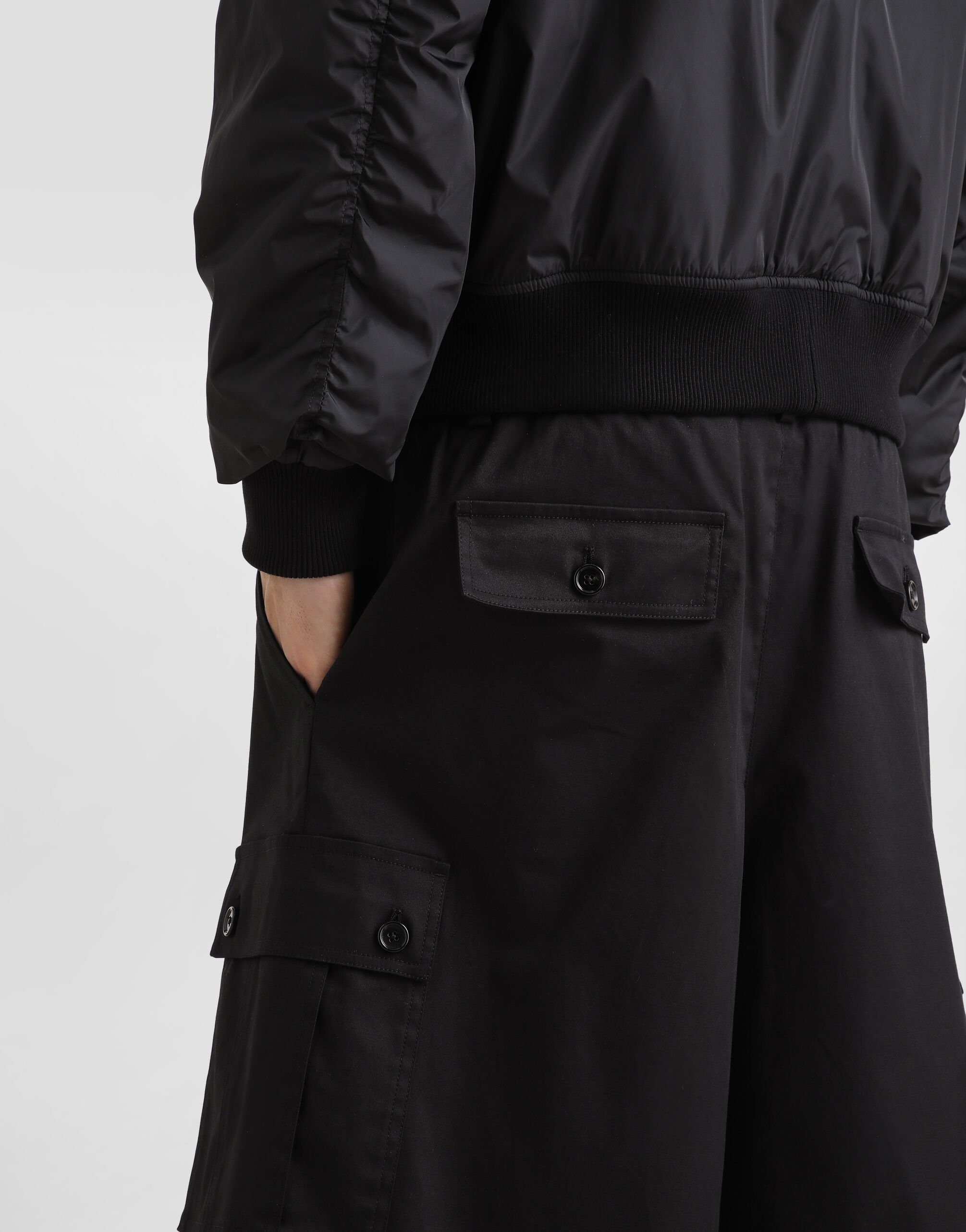 Cotton cargo shorts - 5