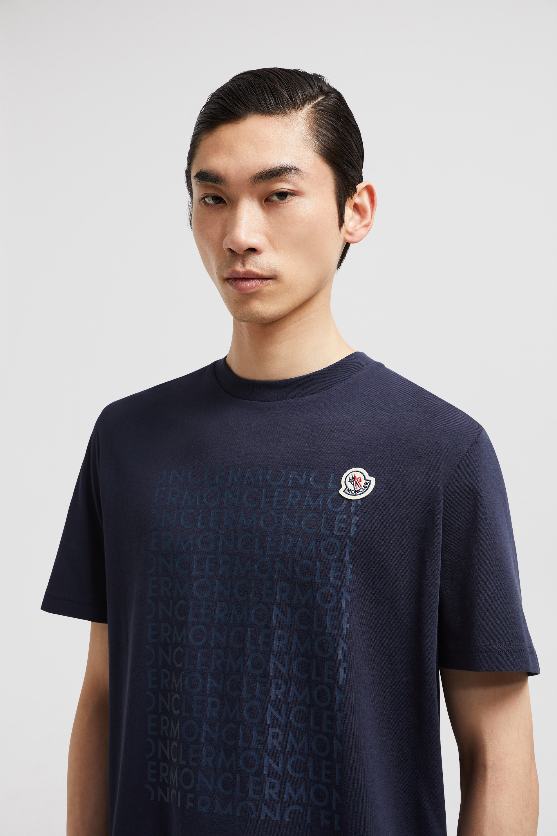 Moncler Logo Motif T-Shirt | REVERSIBLE