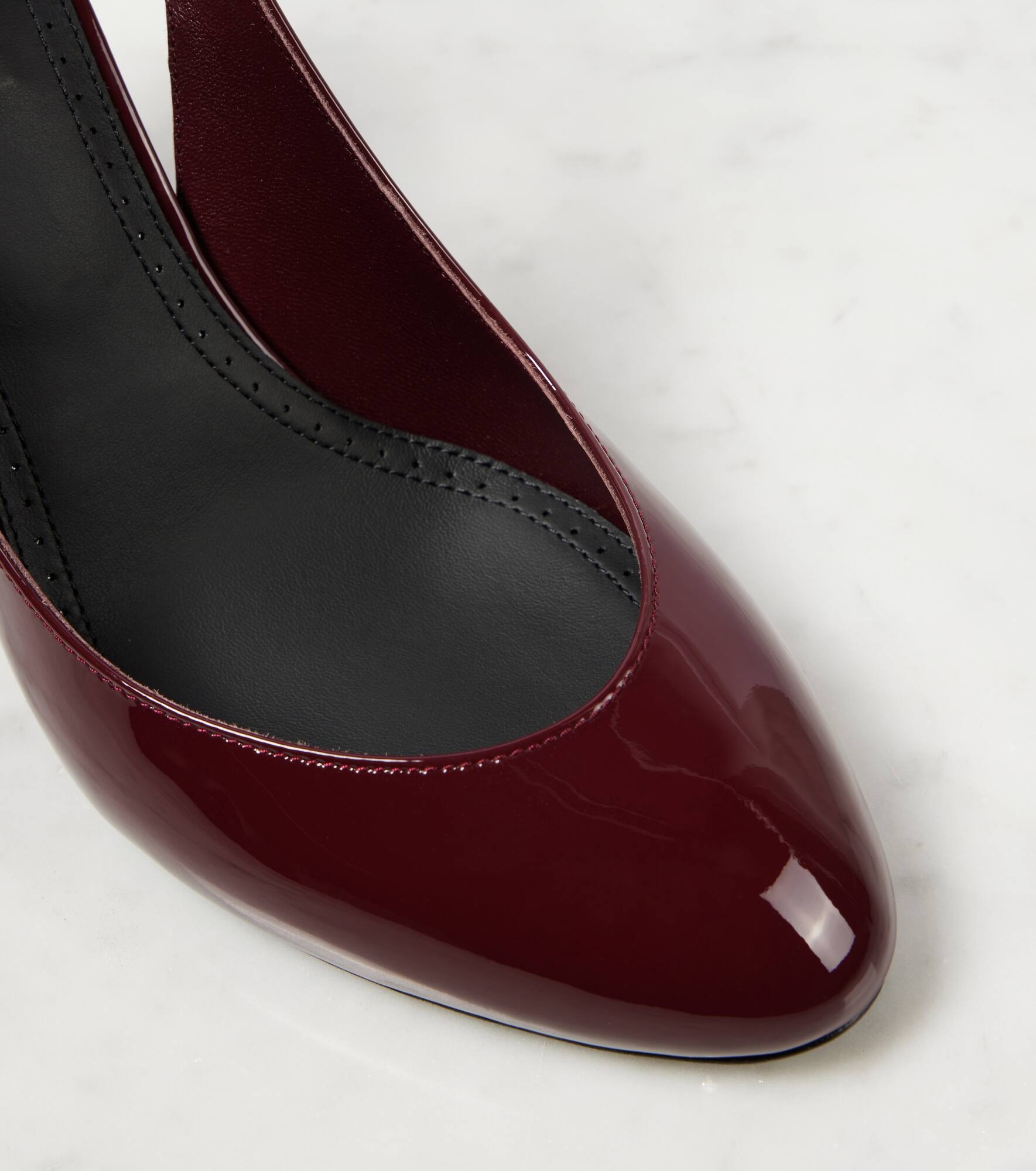 Décolleté 90 patent leather pumps - 5