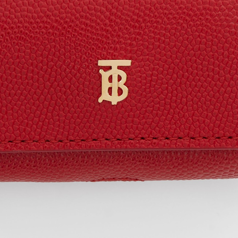 Burberry Grainy Leather AirPods Pro Case outlook