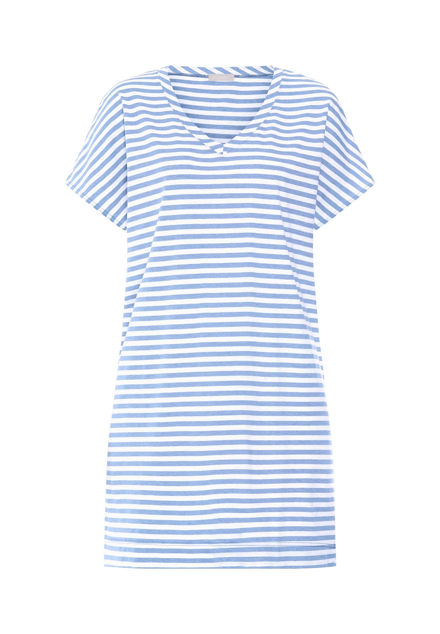 Laura Bigshirt - 1