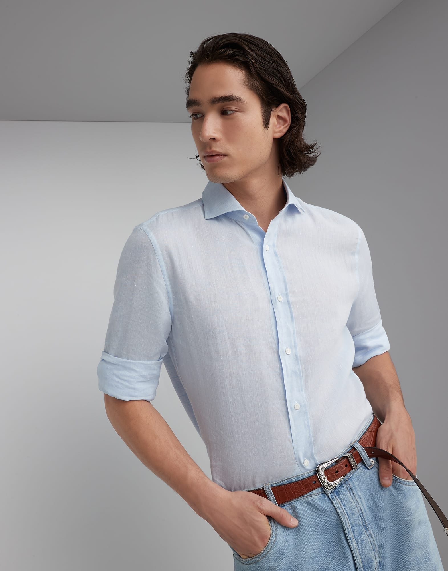 Linen easy fit shirt with spread collar - 4