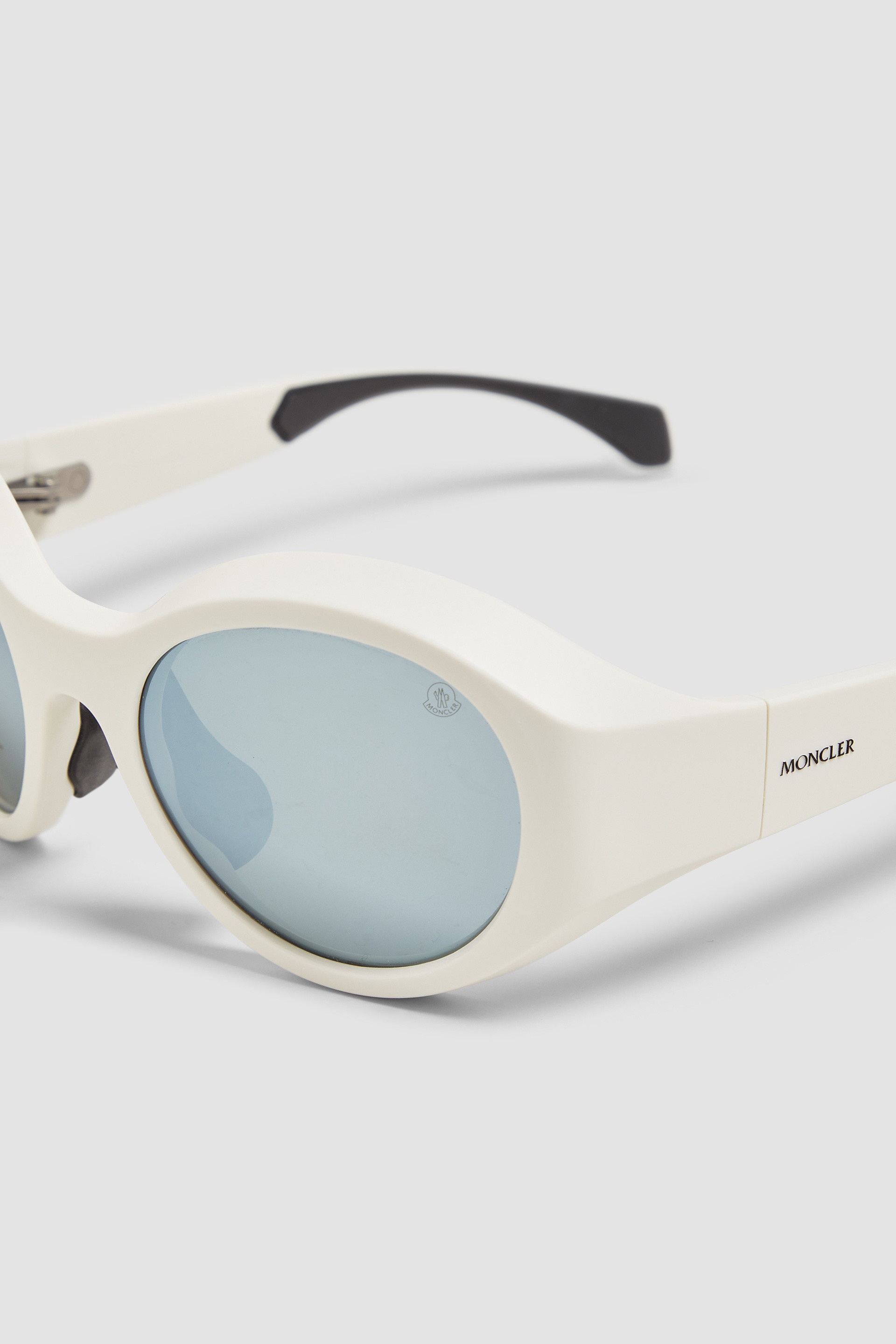 Futuro Round Sunglasses - 4