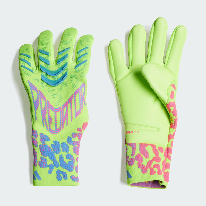 Predator Pro Goalkeeper Gloves 1