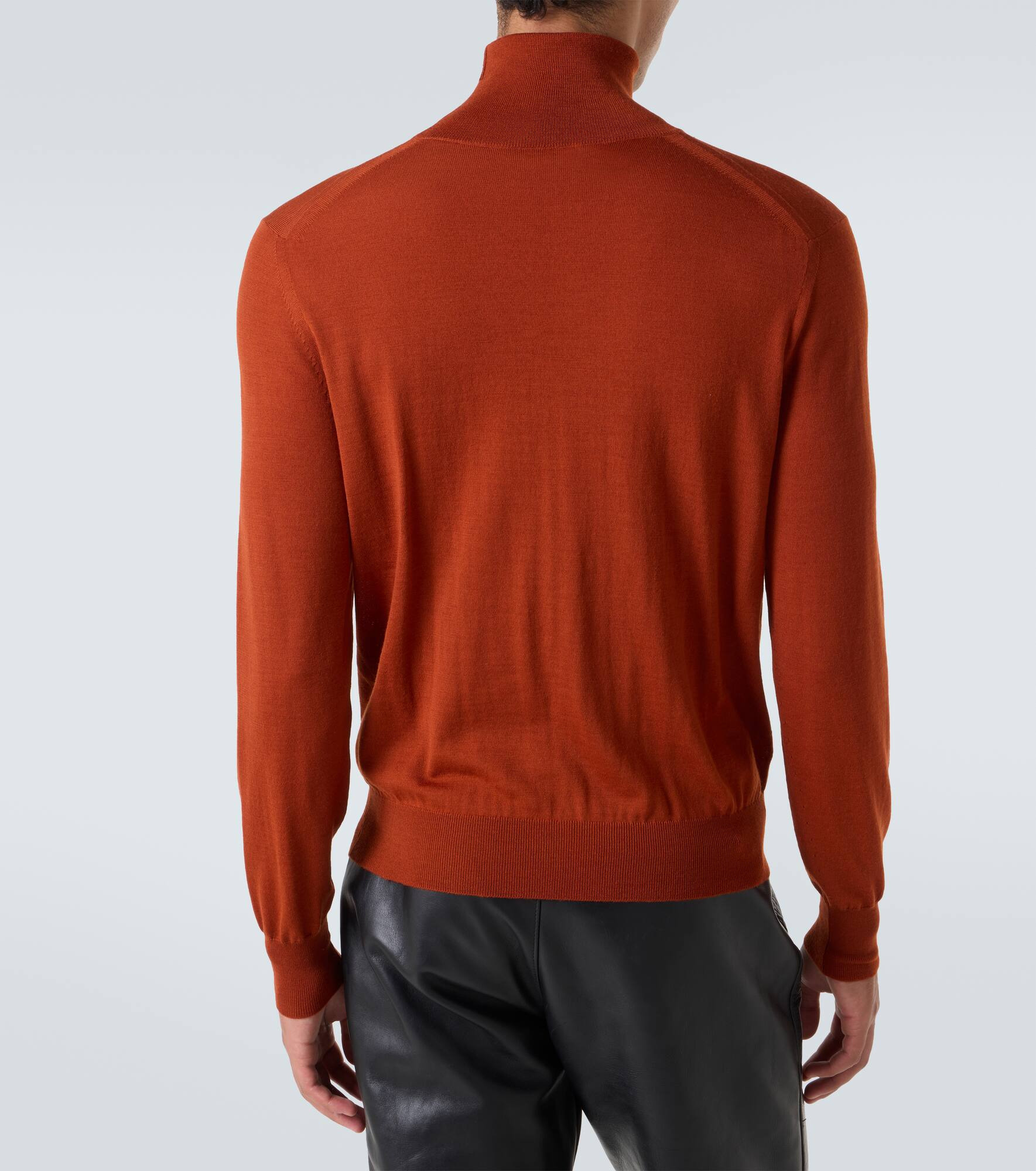 Wool turtleneck sweater - 4