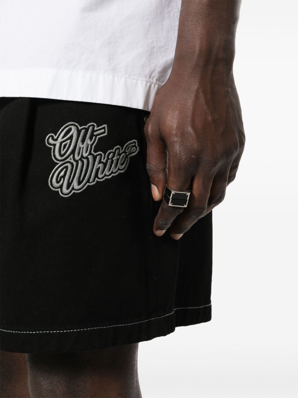 embroidered-logo denim shorts - 5