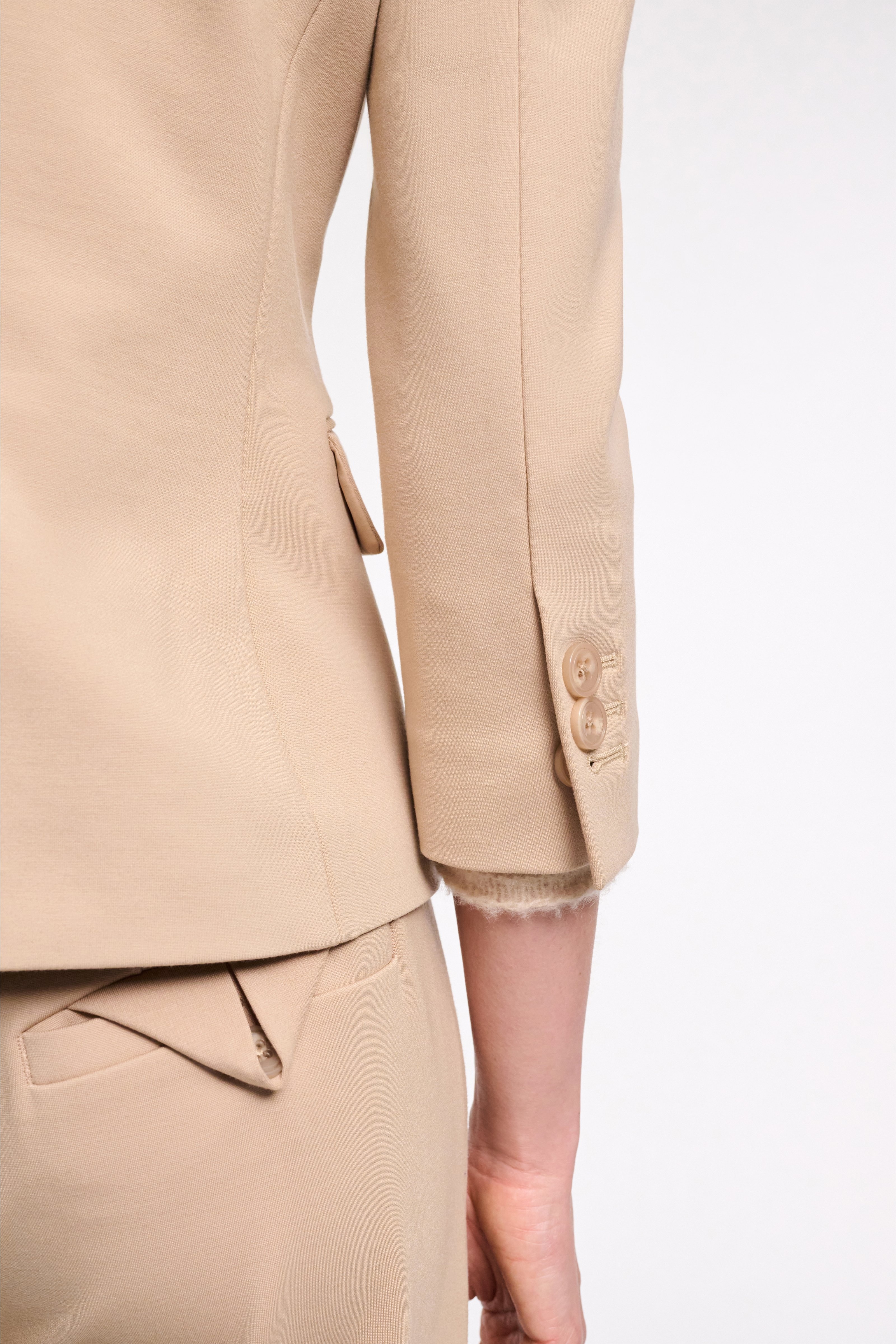 EMOTIONAL ESSENCE jacket - 6
