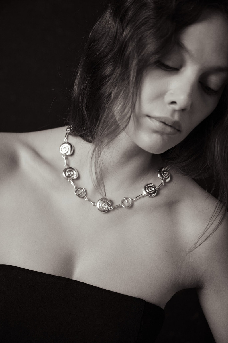 YSSO Pallas Athena Necklace outlook