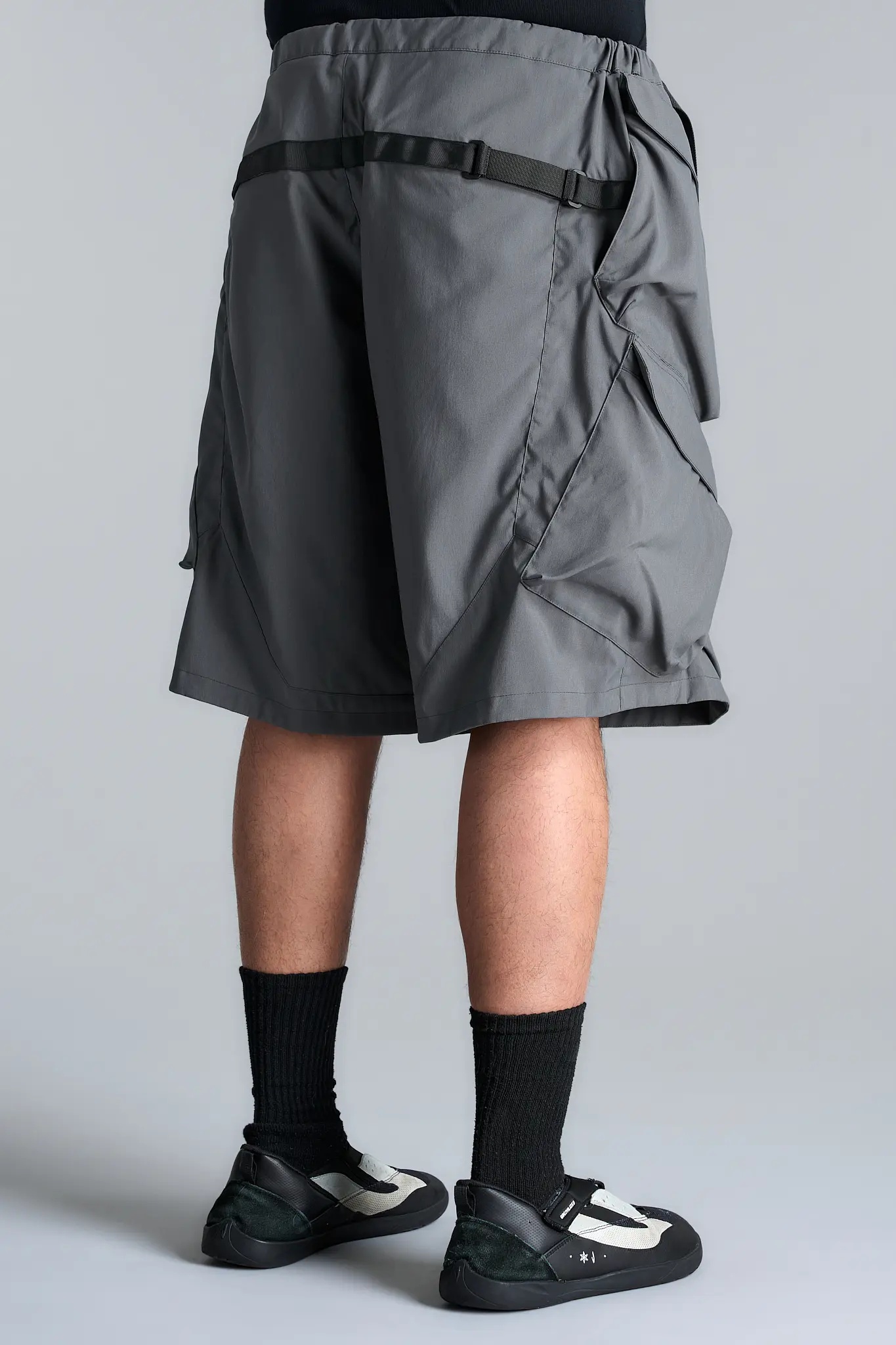 SP56A-M Nylon Stretch Double Cargo Short Pant Gray - 6
