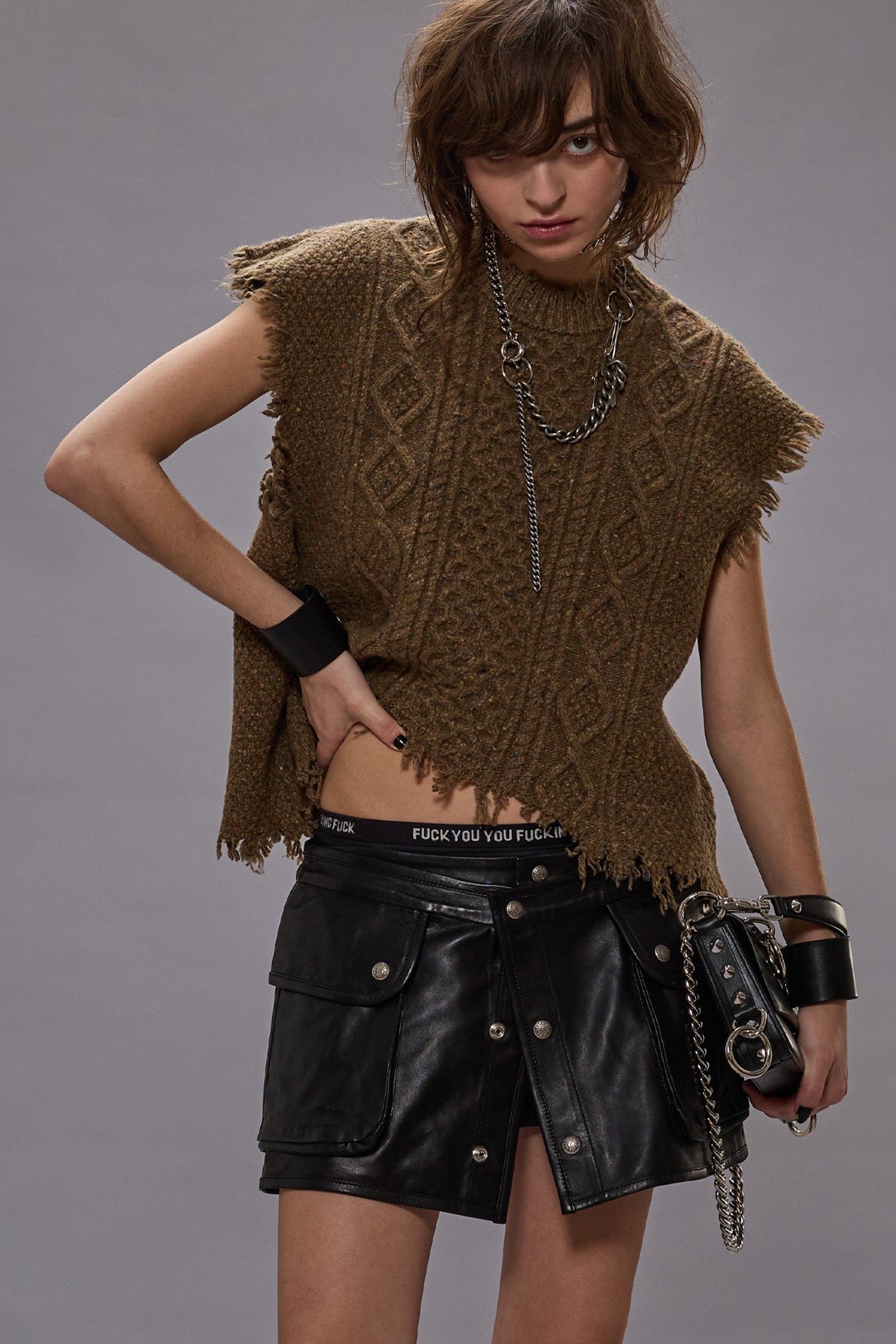 BOYFRIEND CABLE SWEATER VEST - 2