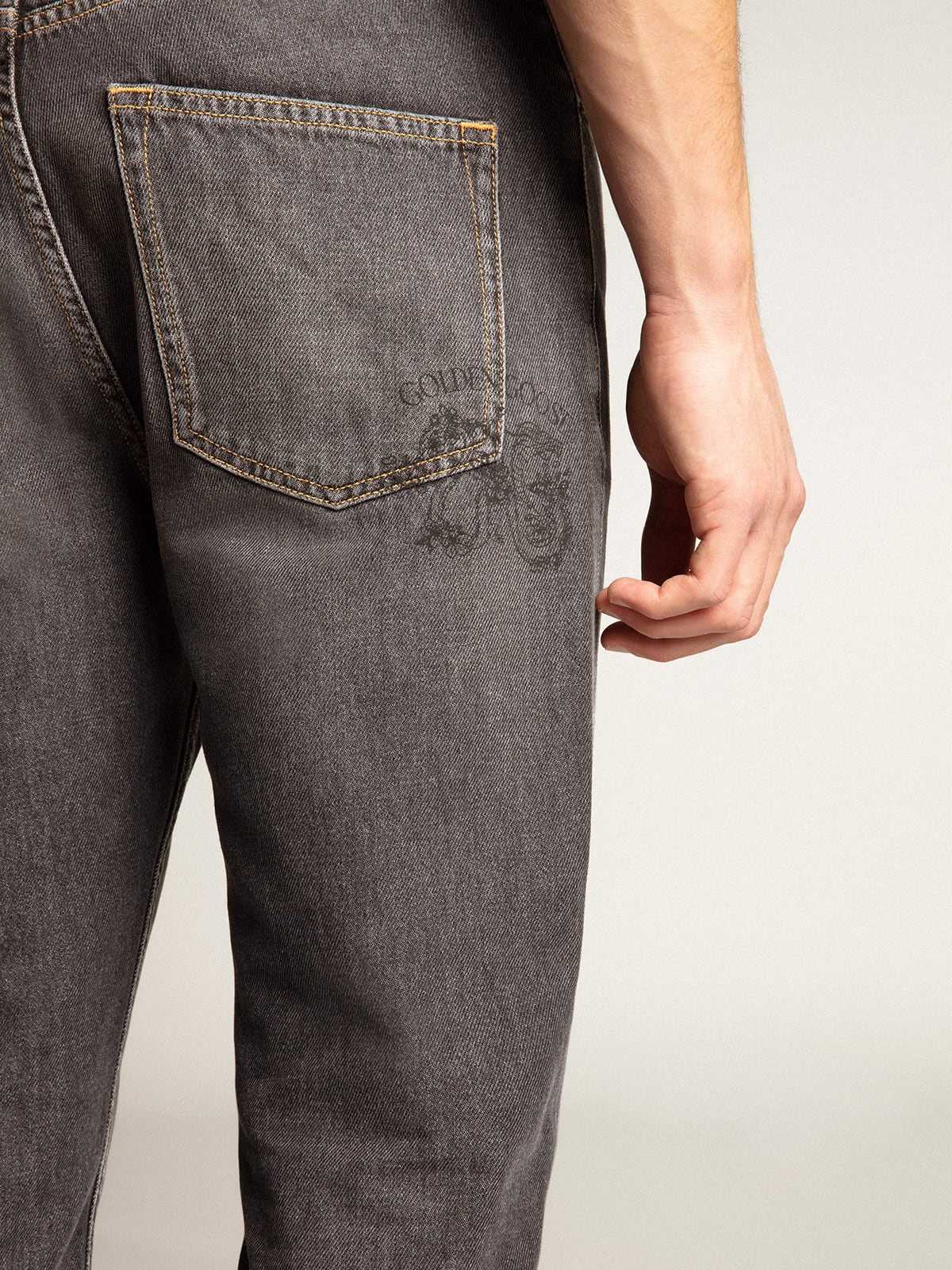 Men’s black jeans with printed pocket - 5