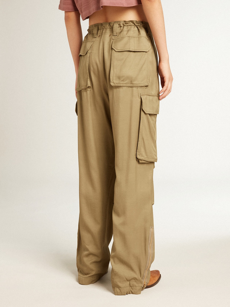 Women’s olive-colored viscose cargo pants 4