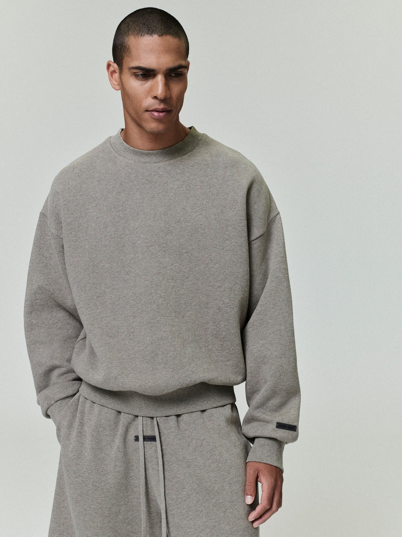 ESSENTIALS Classic Fleece Crewneck outlook