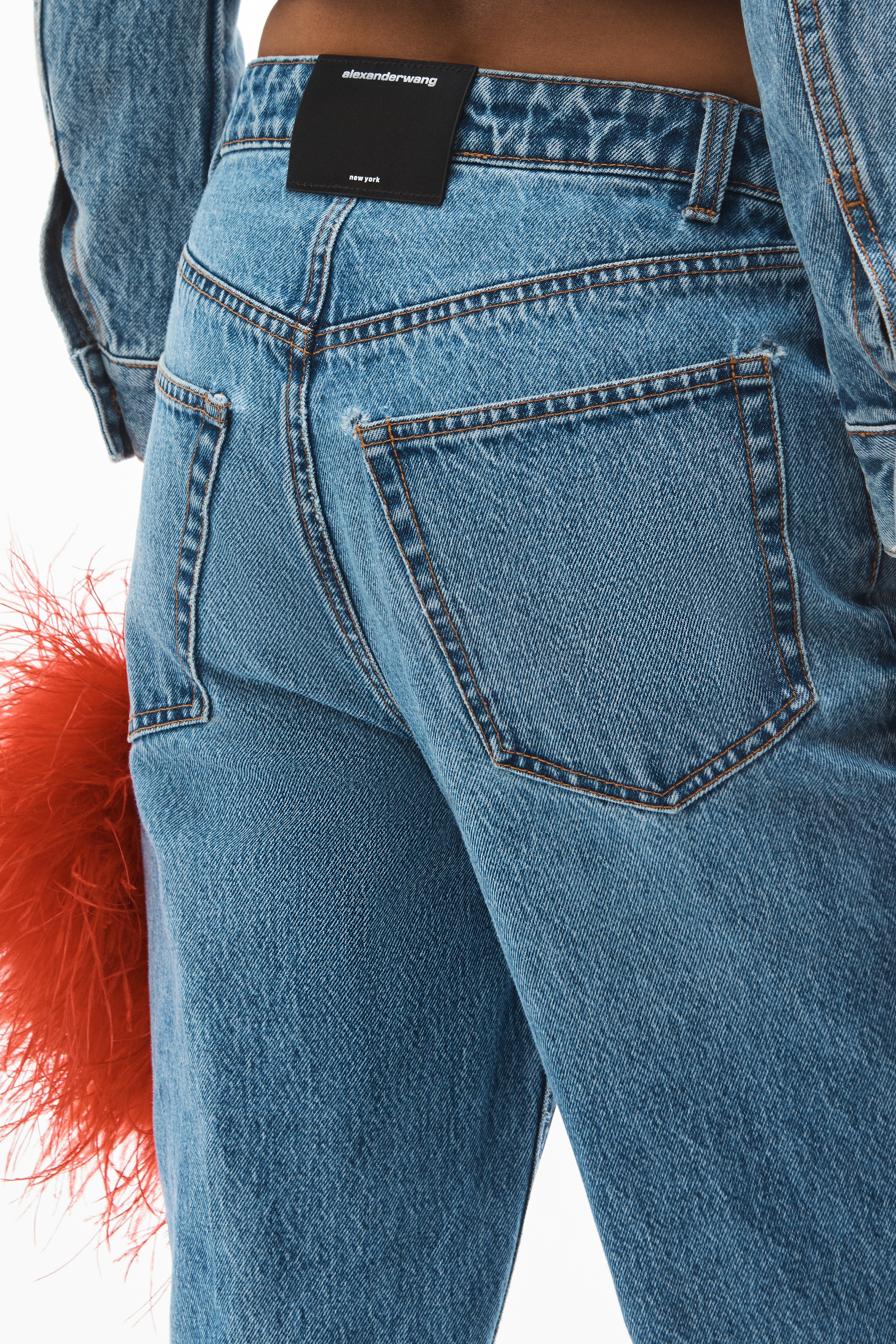 SCOOP FRONT FLARE JEAN IN DENIM - 5