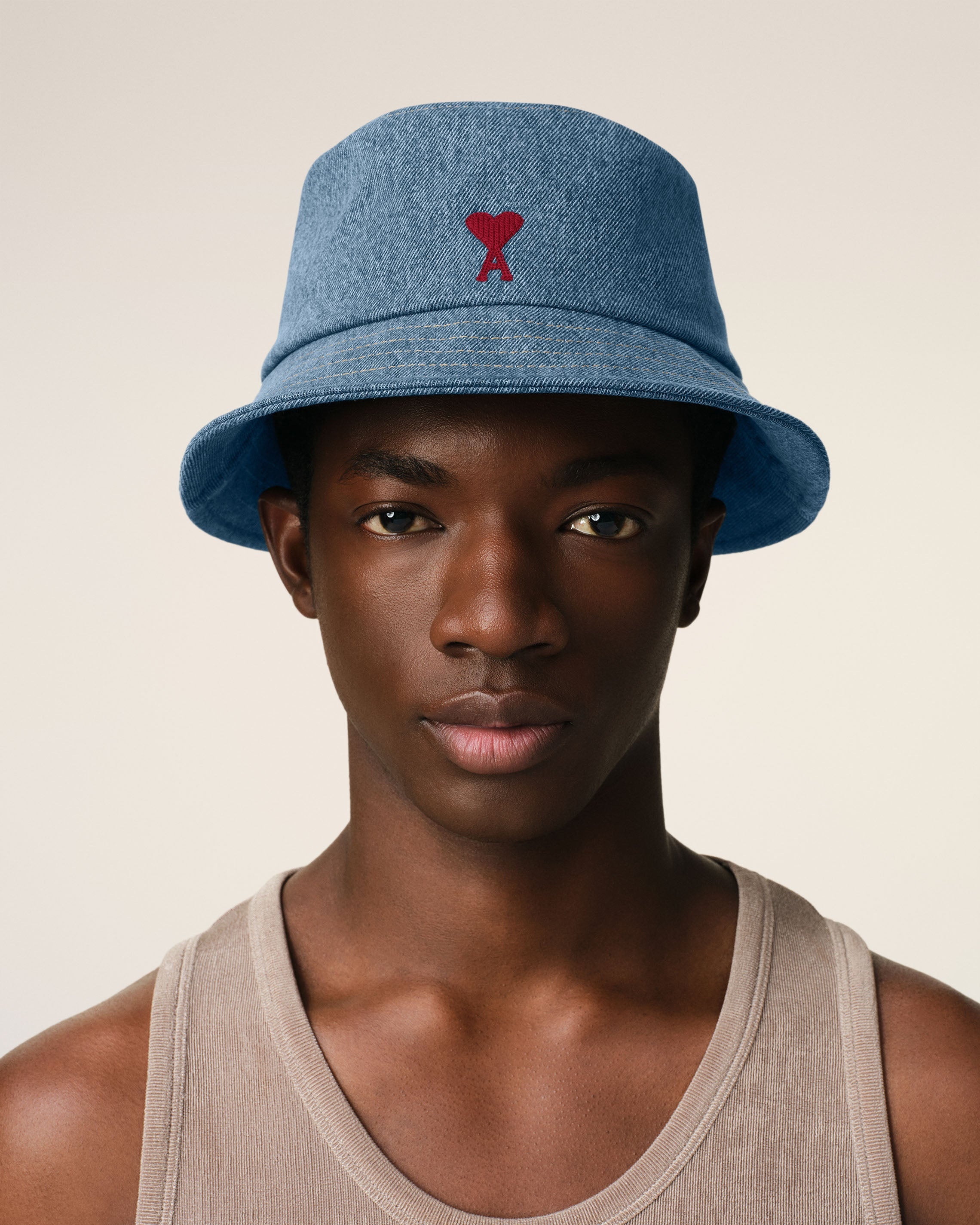 BLUE COTTON AMI DE COEUR EMBROIDERY BUCKET HAT - 2