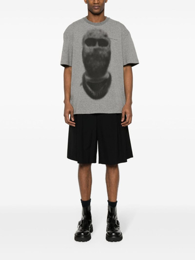 ih nom uh nit blurred face-print T-shirt outlook