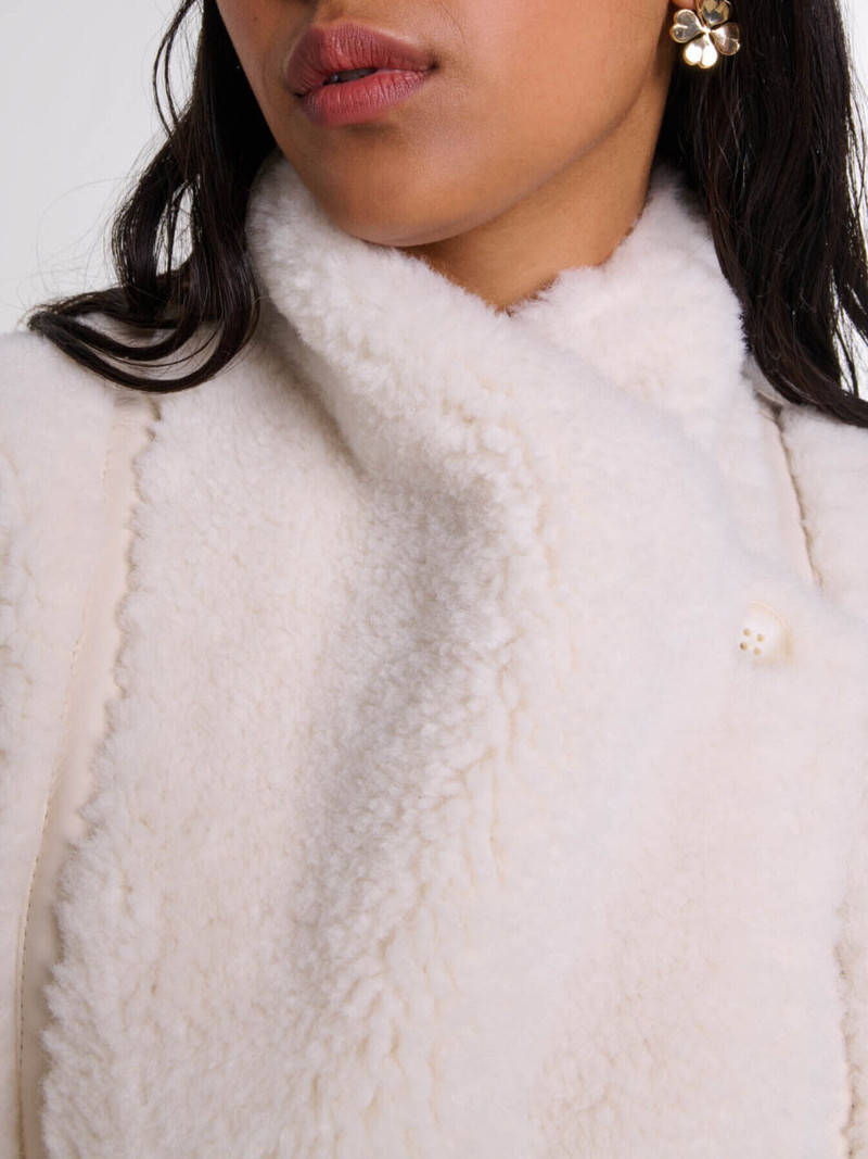 Short faux fur coat 6