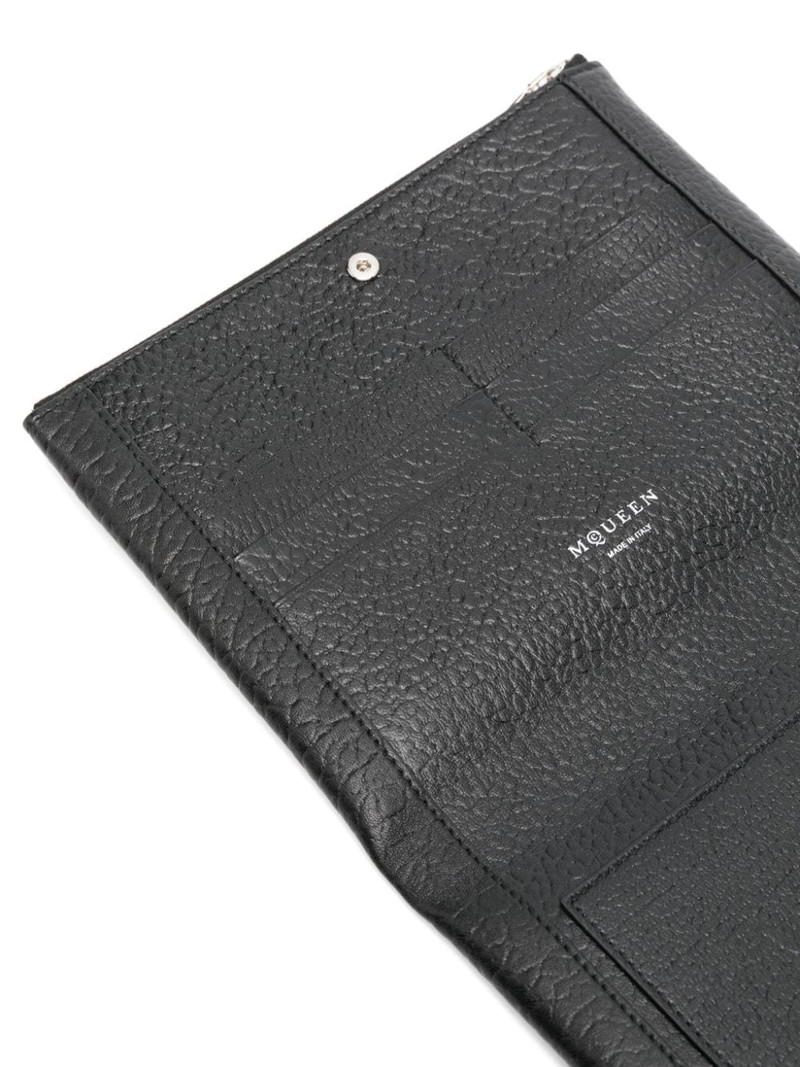 logo-plaque clutch 5