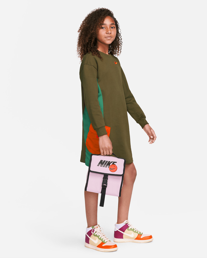 Nike Swoosh Smile Lunch Bag Big Kids' Lunch Bag (7.5L) 8