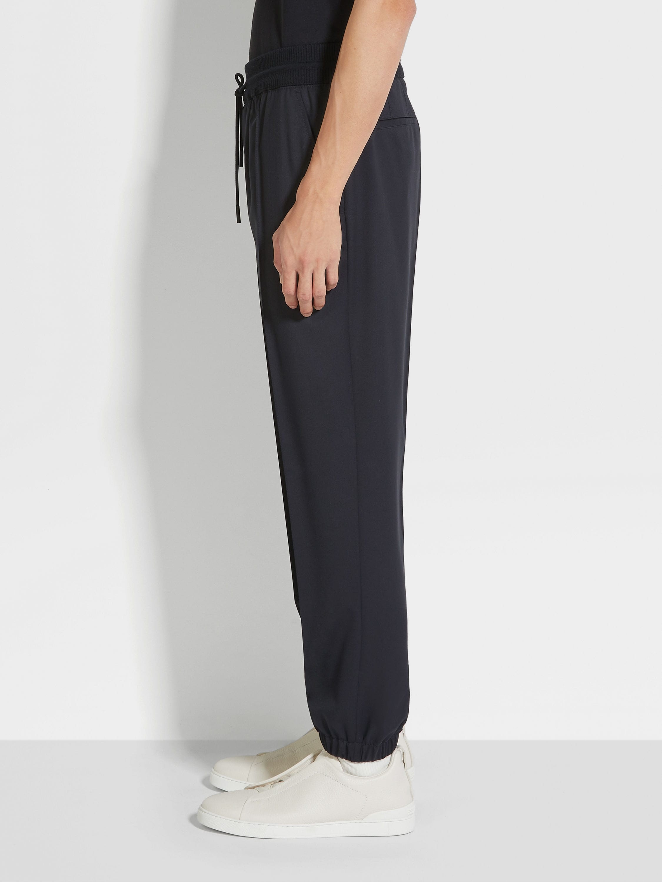 BLACK HIGH PERFORMANCE™ WOOL JOGGERS - 4
