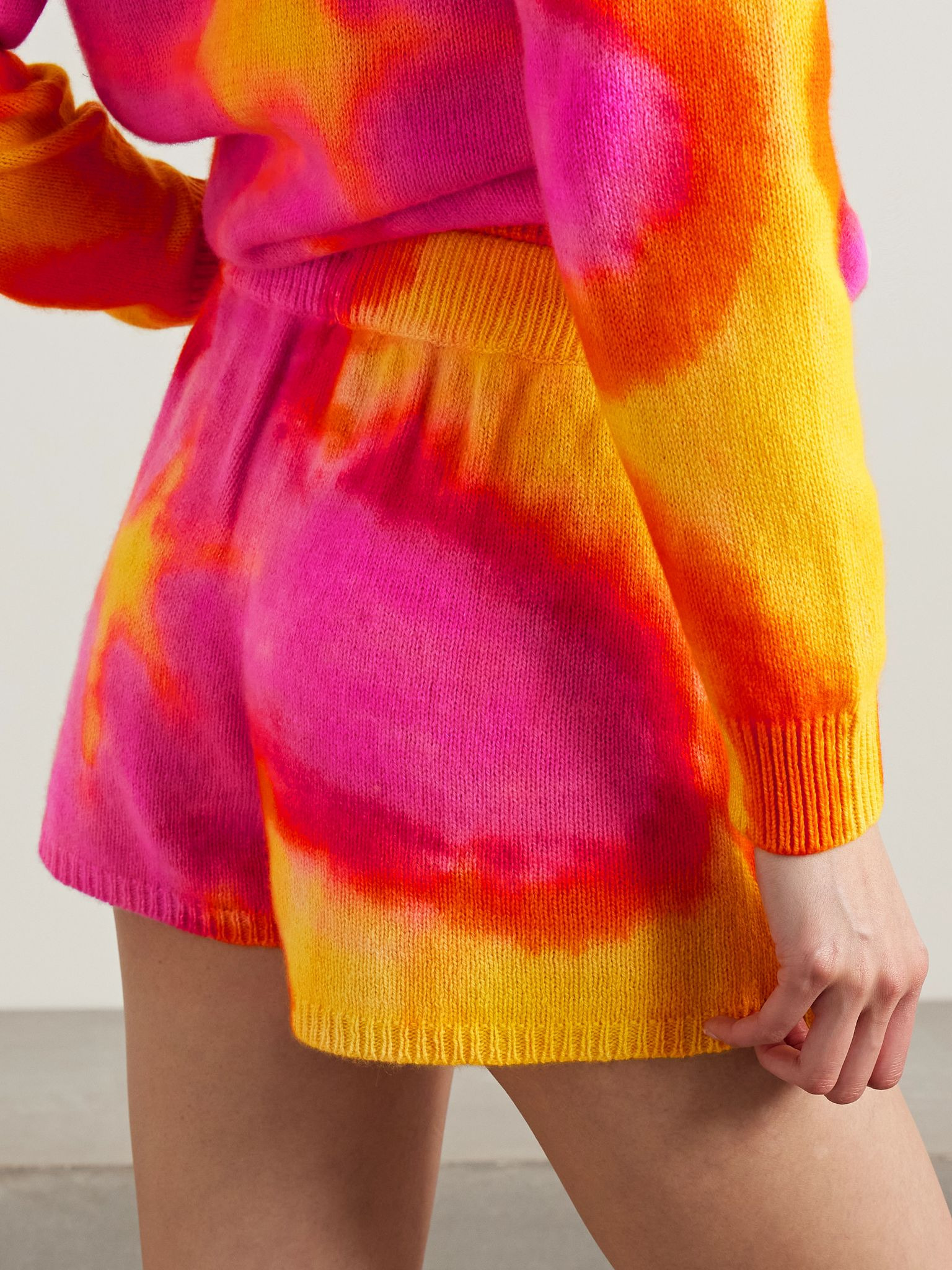 Tie-dyed cashmere shorts Yellow - 4