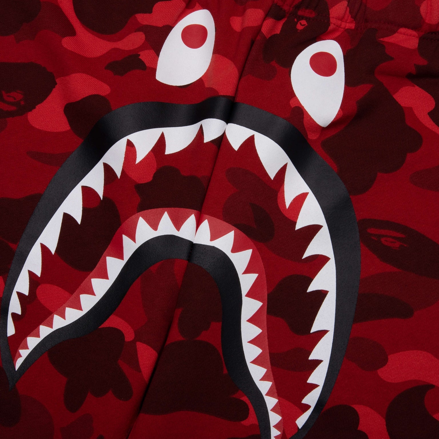 COLOR CAMO SHARK SWEAT SHORTS - RED - 3