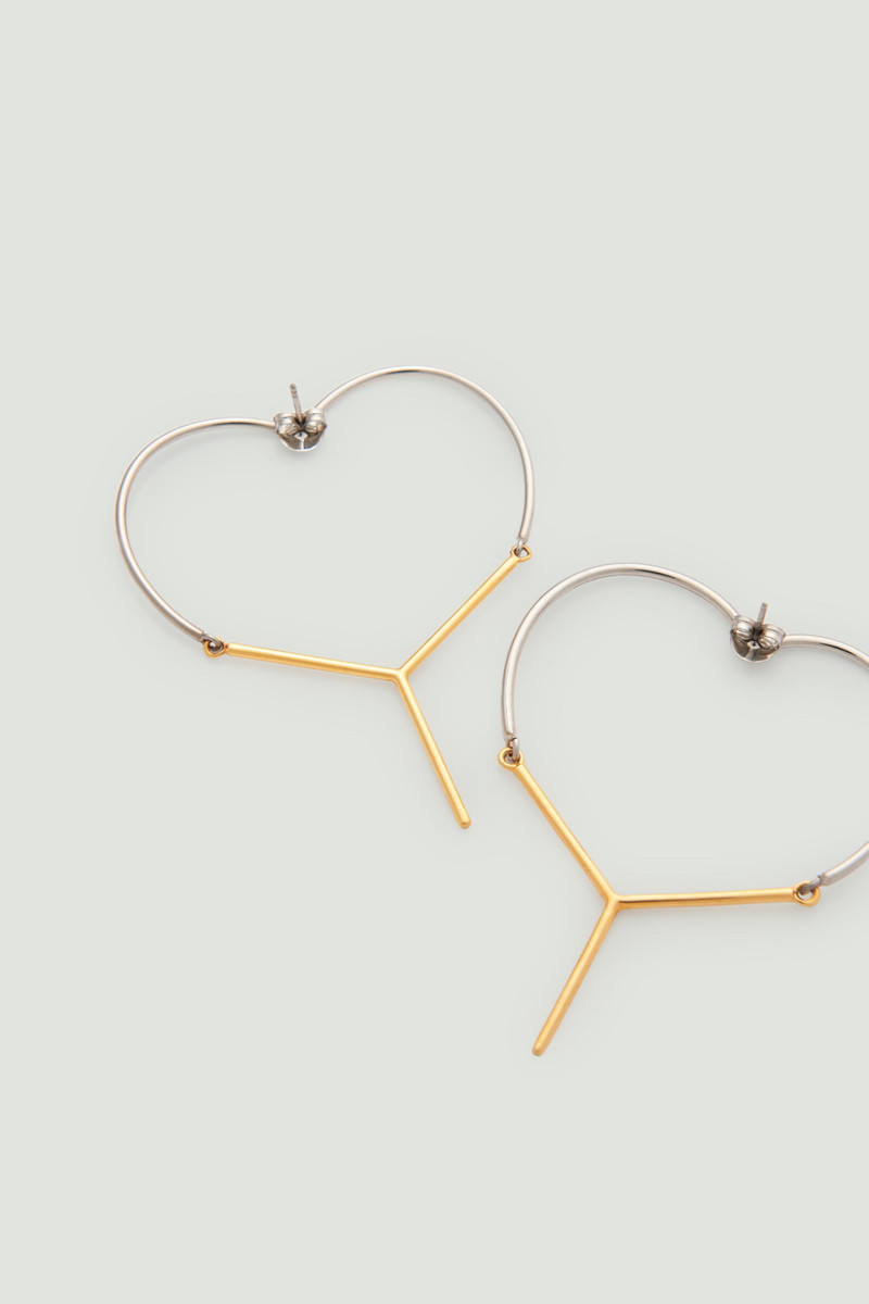 Mini Y Heart Earrings 4
