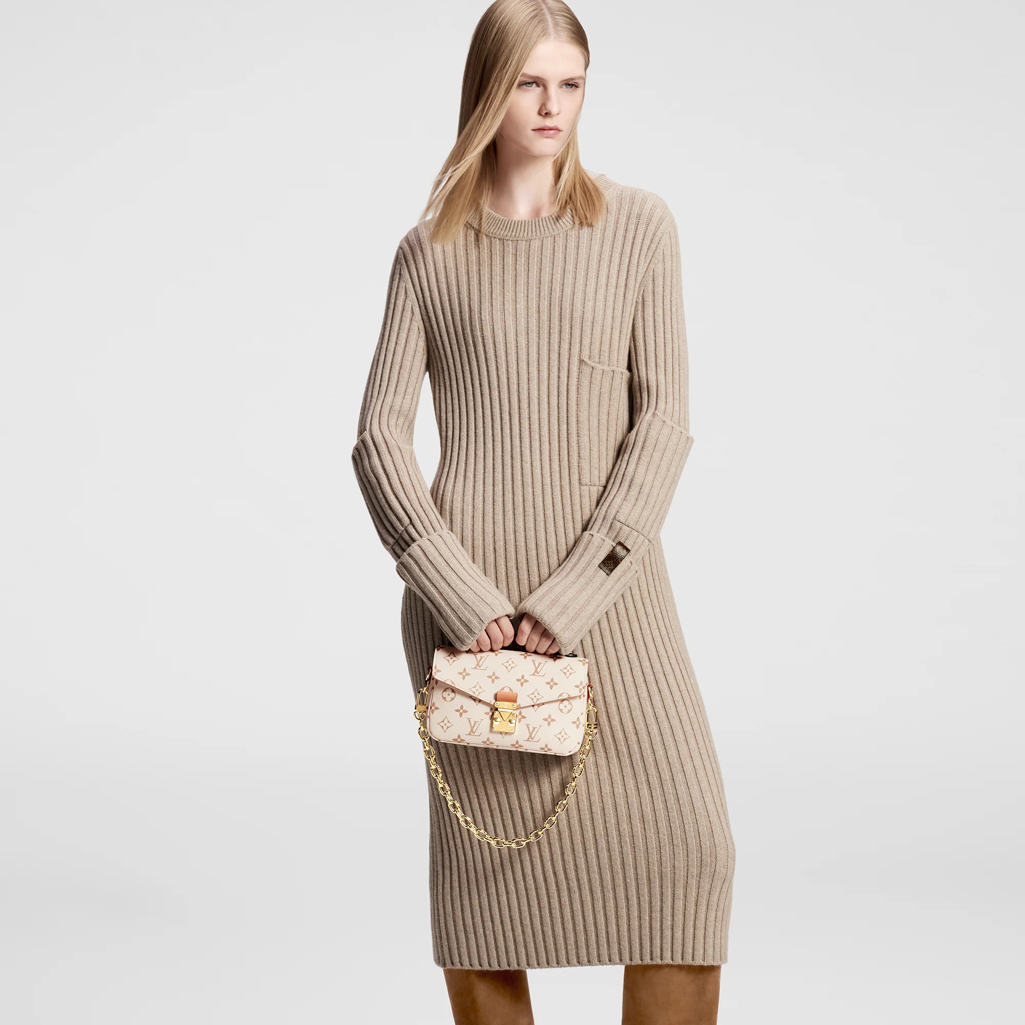 Pocket Detail Long-Sleeved Knit Dress - 5