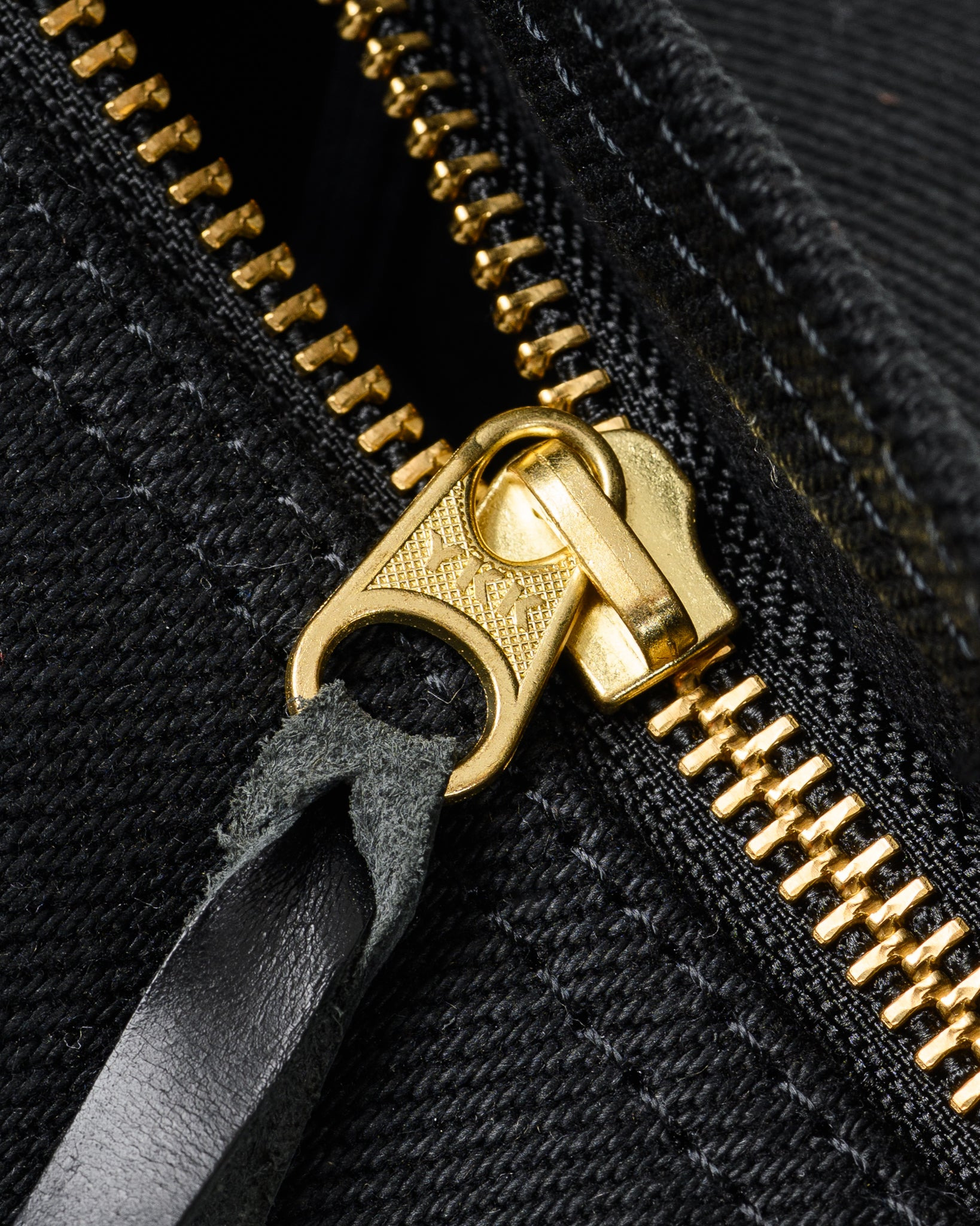 IHE-24-BLK 21oz Denim and Buttero Leather Holdall - Superblack - 17