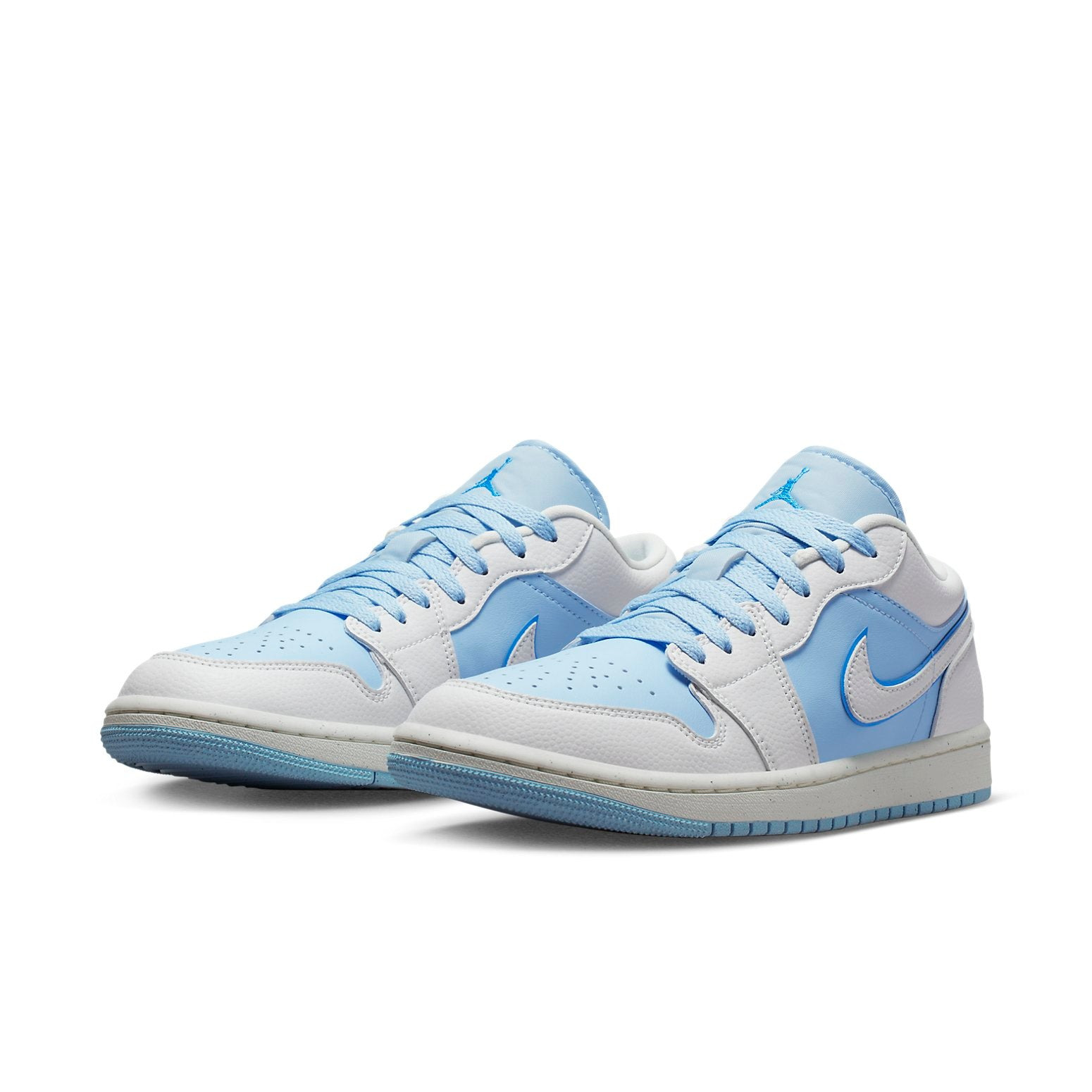 (WMNS) Air Jordan 1 Low SE 'Reverse Ice Blue' DV1299-104 - 3