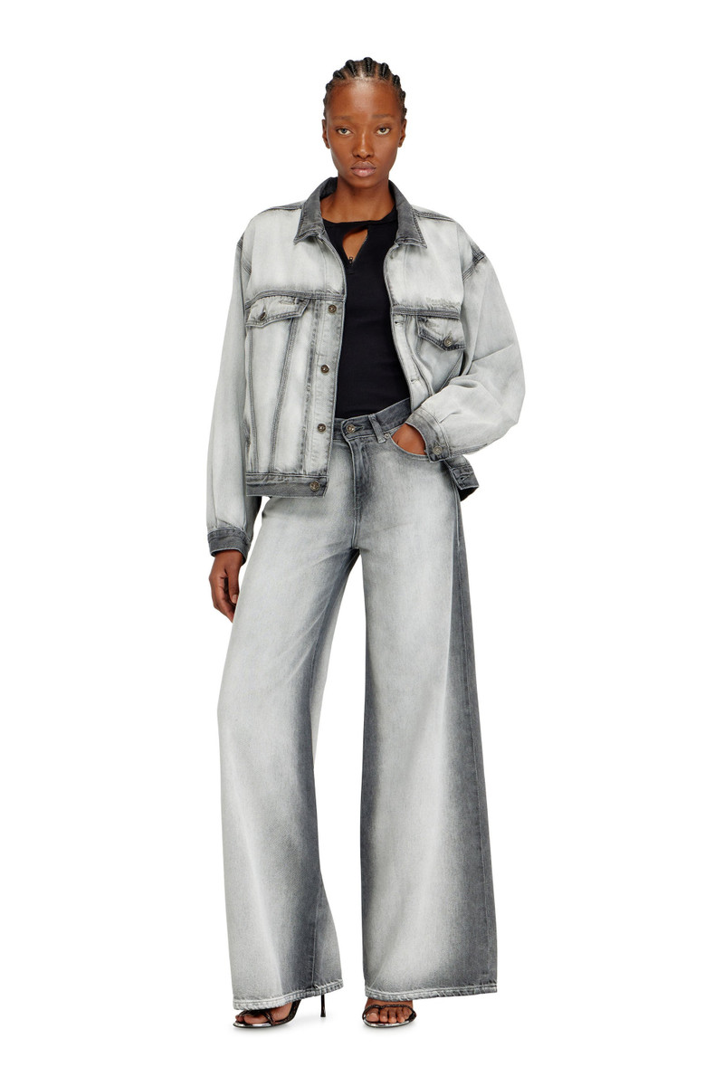 Diesel FLARE JEANS 1978 D-AKEMI 09P28 outlook