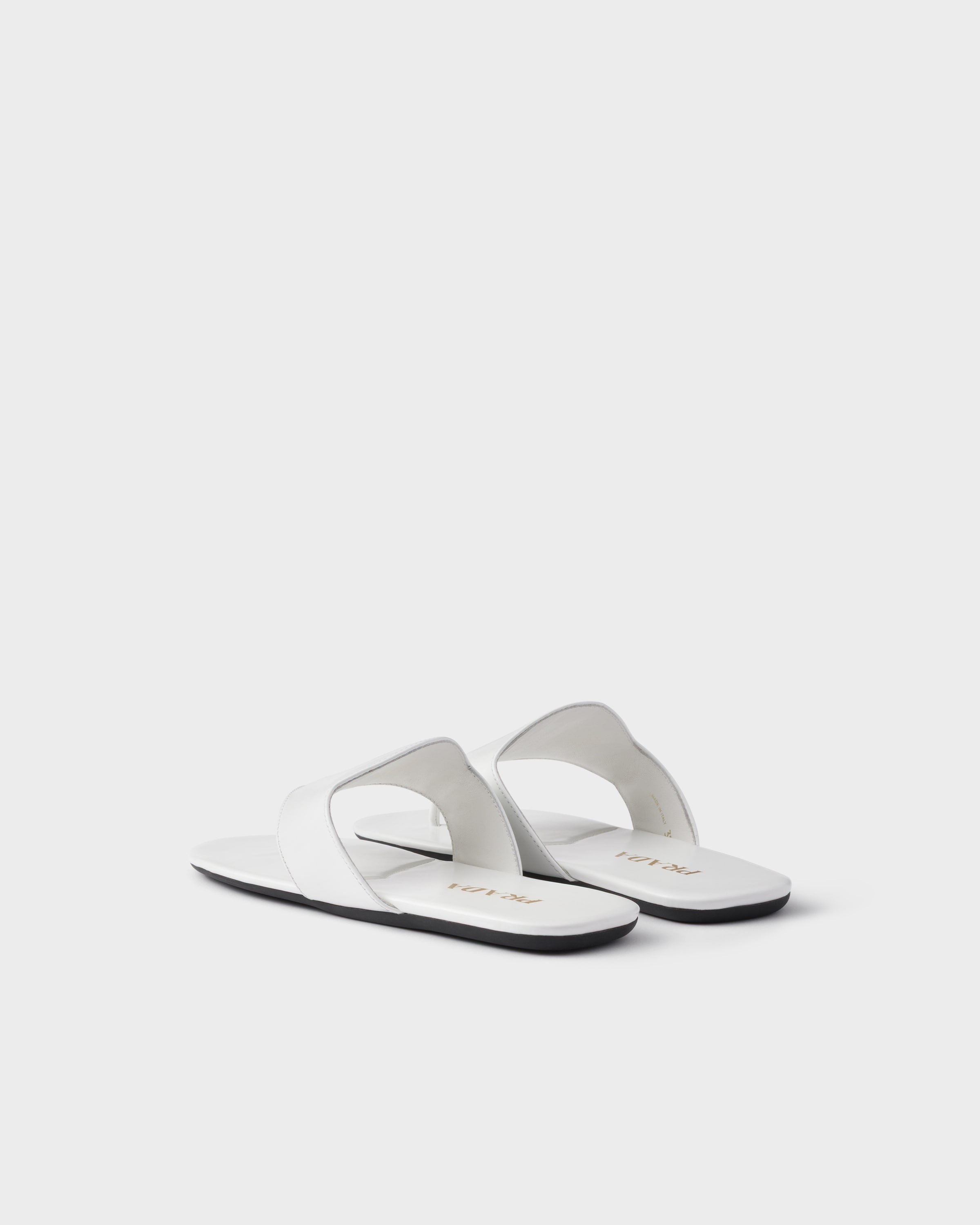 Brushed leather thong sandals - 4